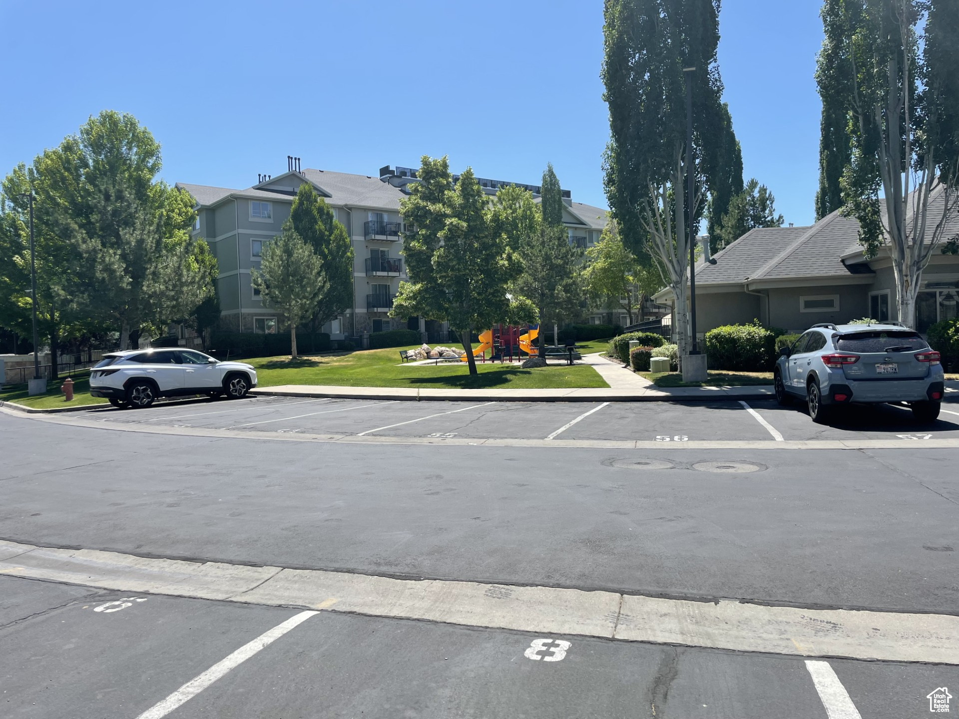 main property photo 9