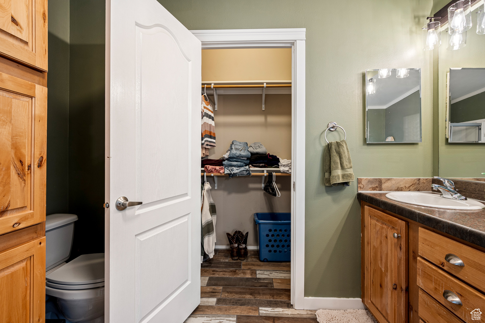 main property photo 19