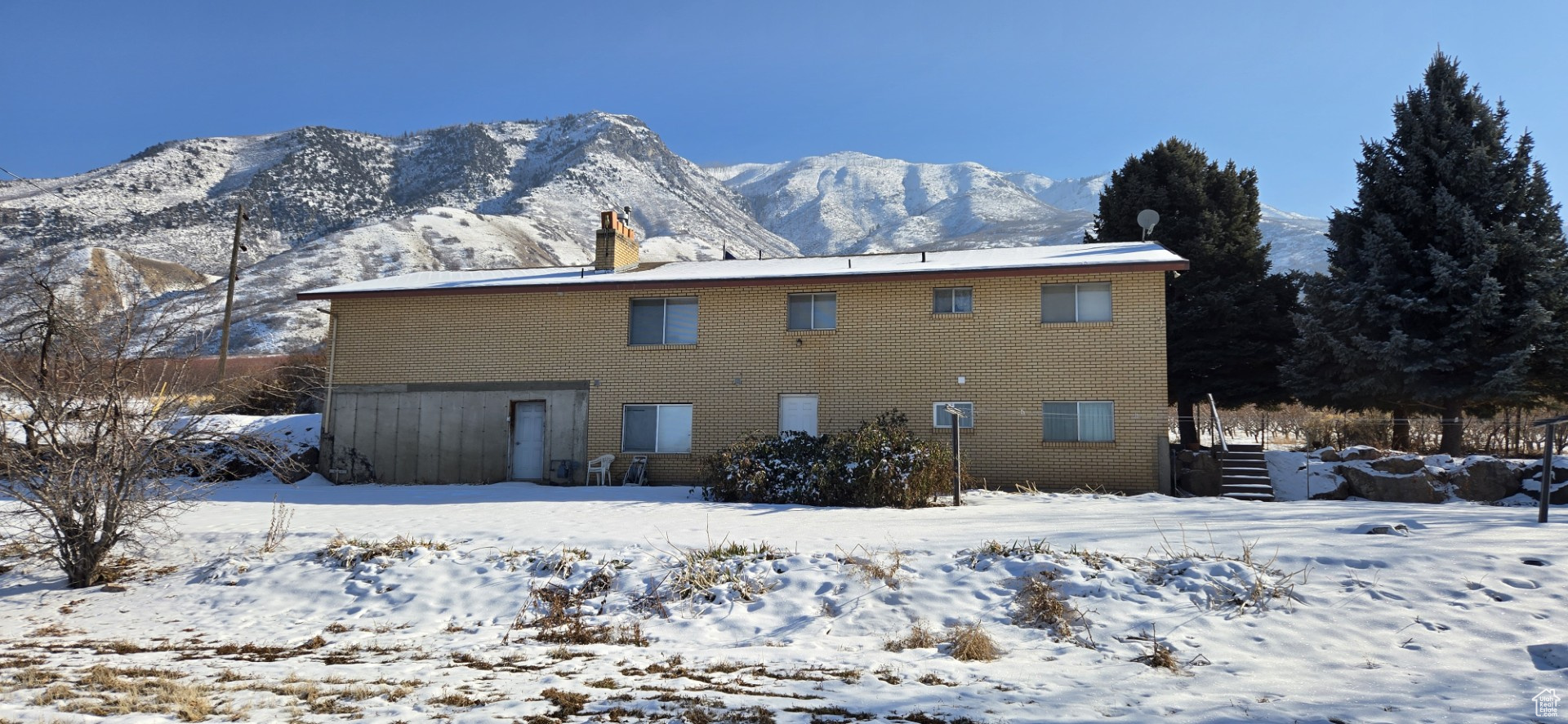 main property photo 11
