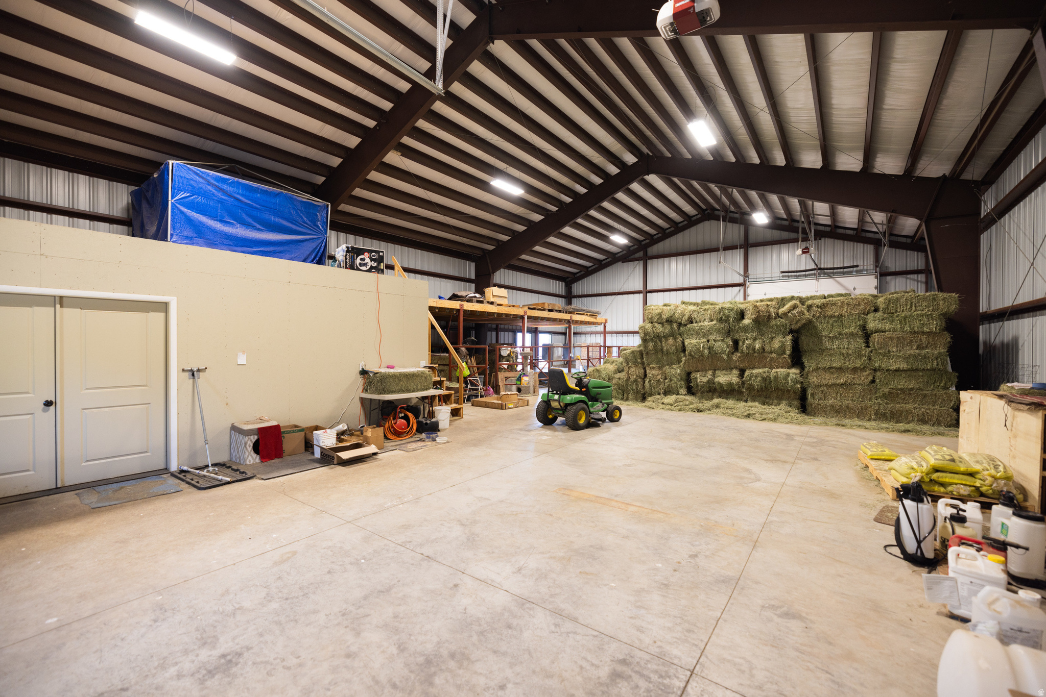 main property photo 74