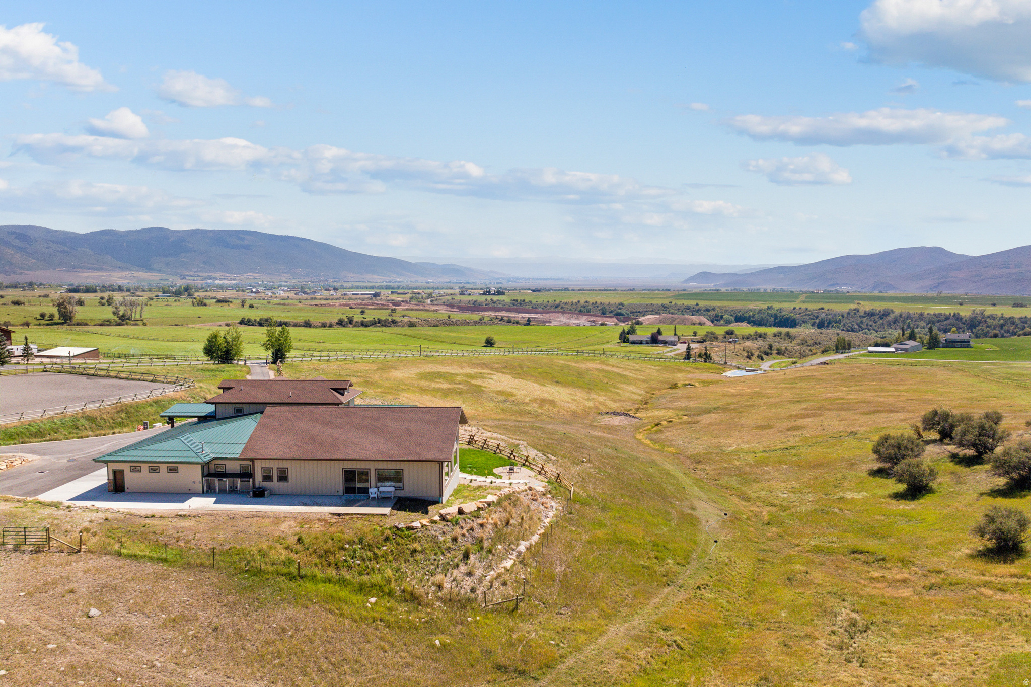 main property photo 78
