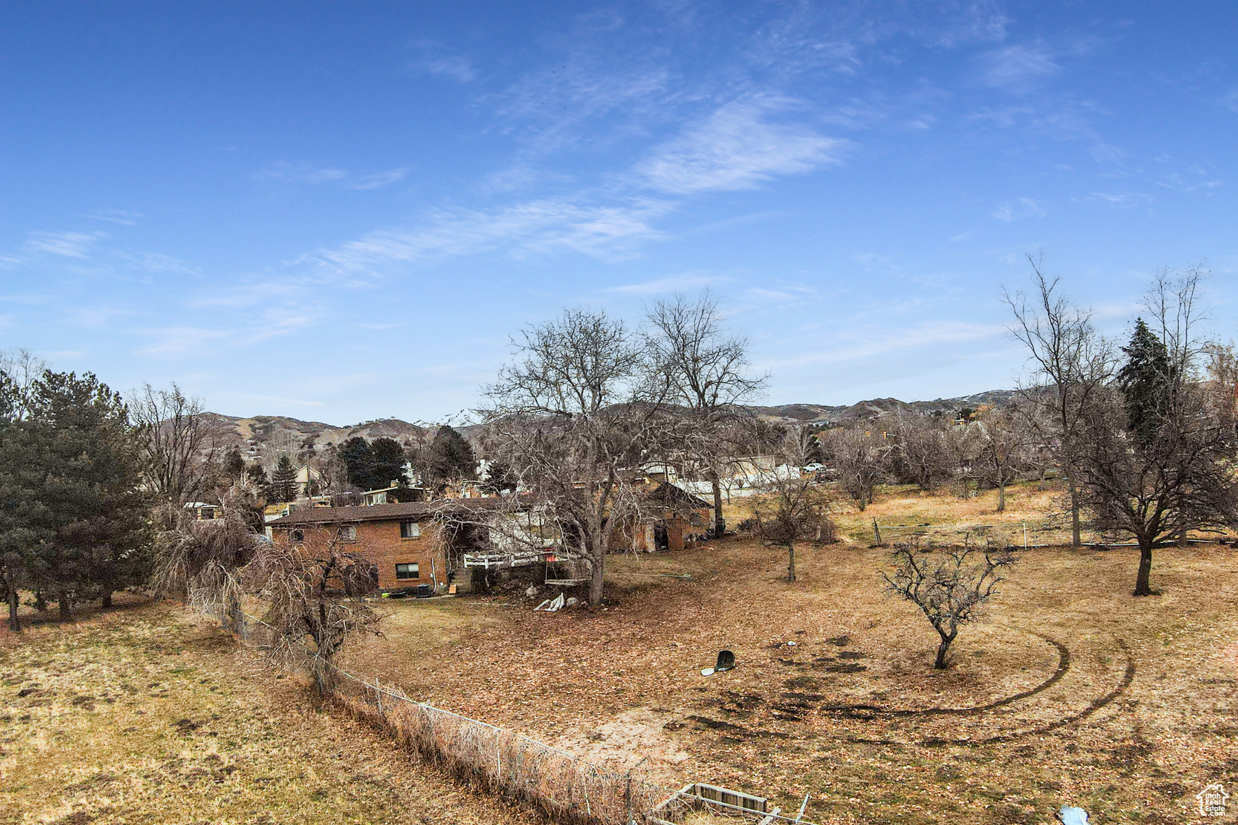 main property photo 17