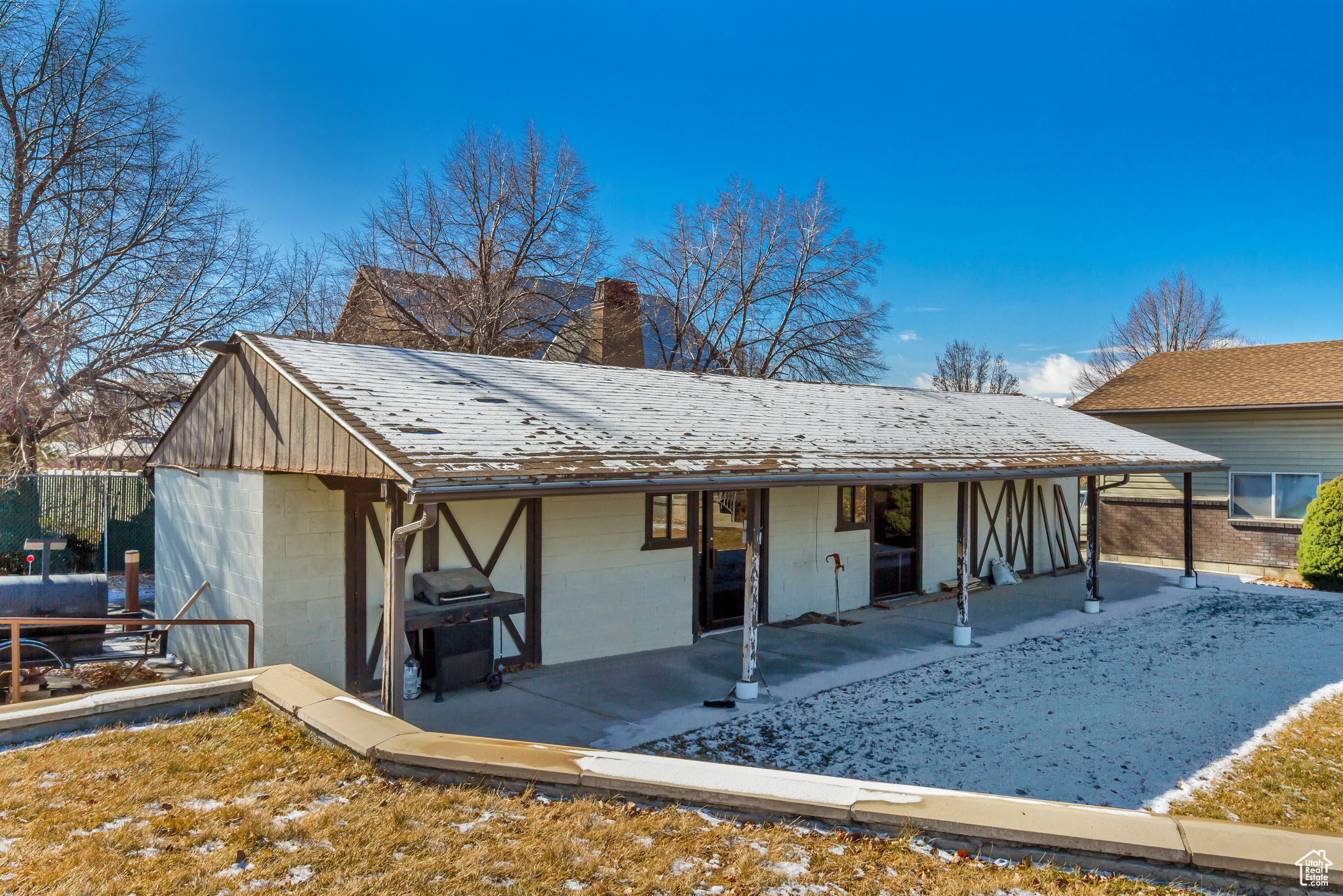 main property photo 44