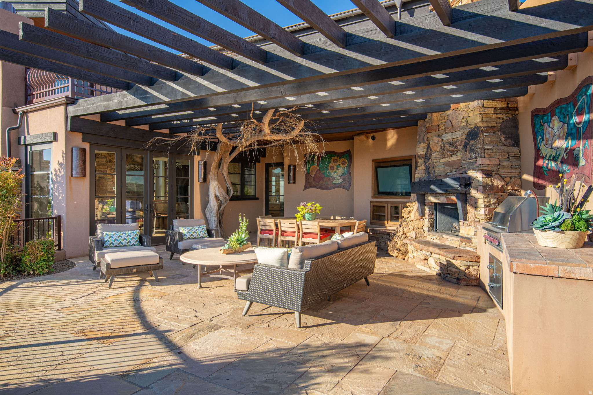 main property photo 108