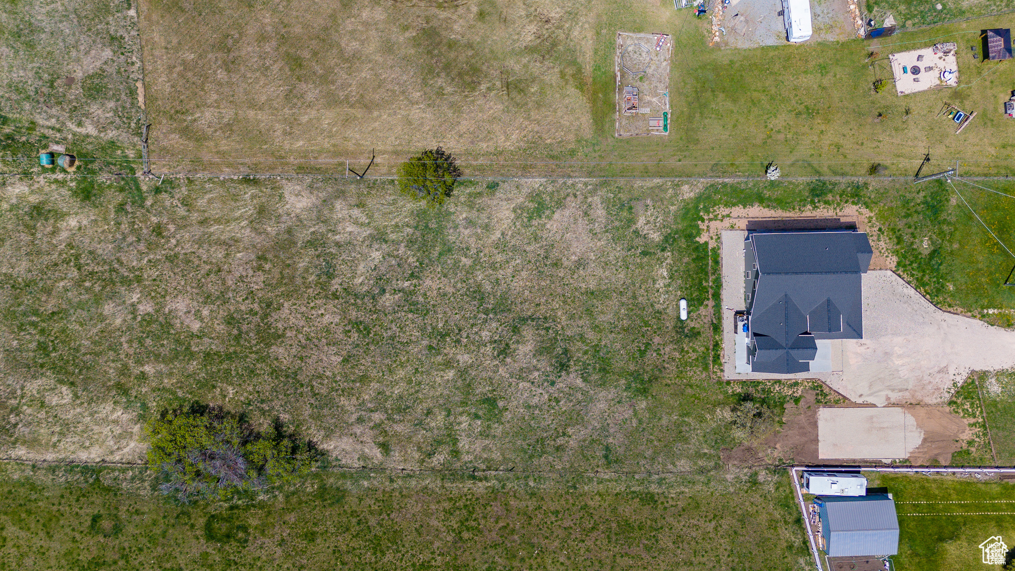 main property photo 57