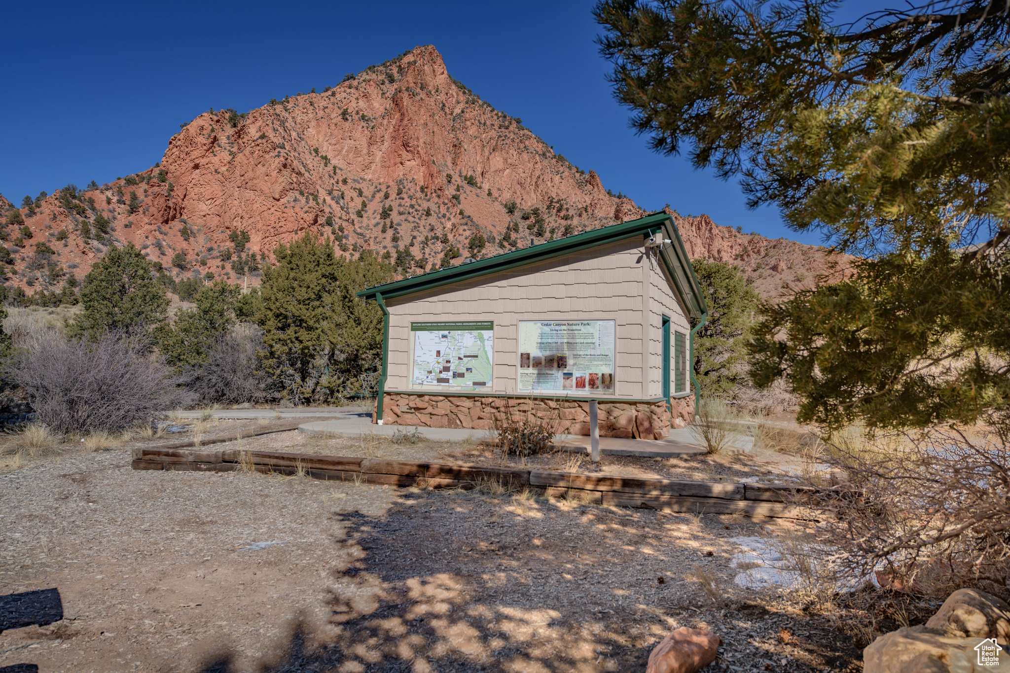 main property photo 22