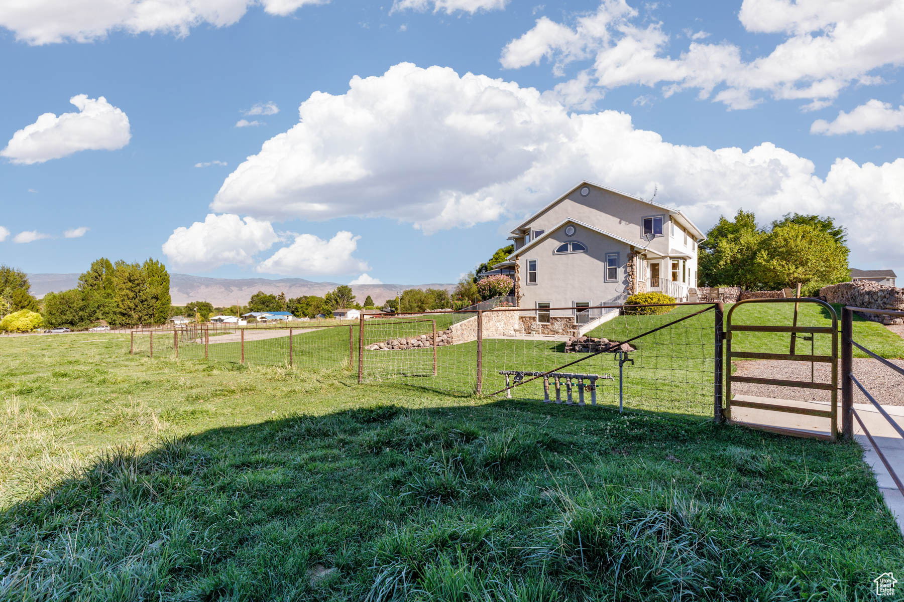 main property photo 70