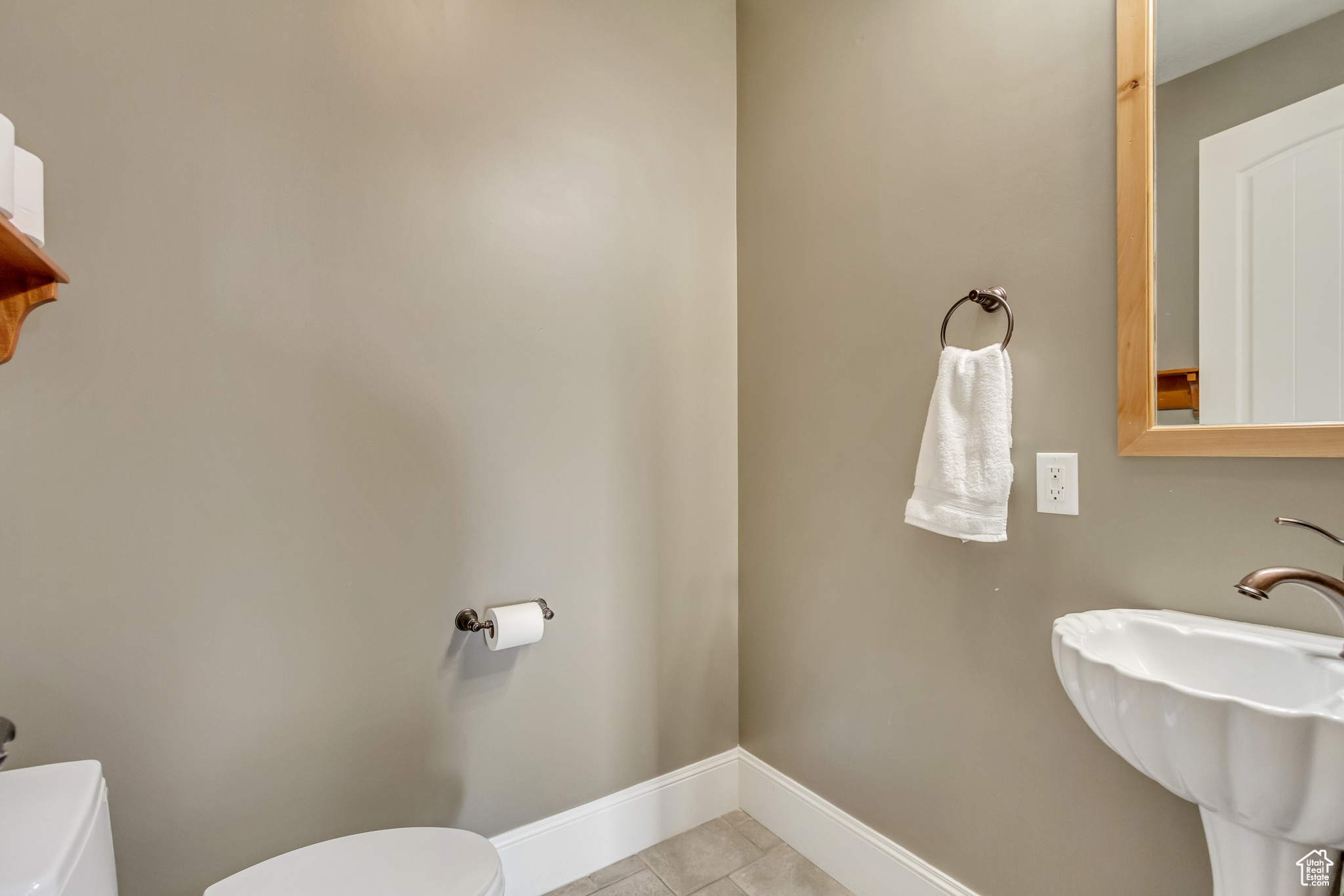 main property photo 68