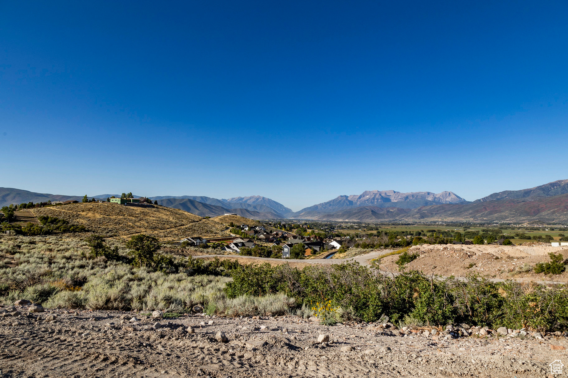 main property photo 14