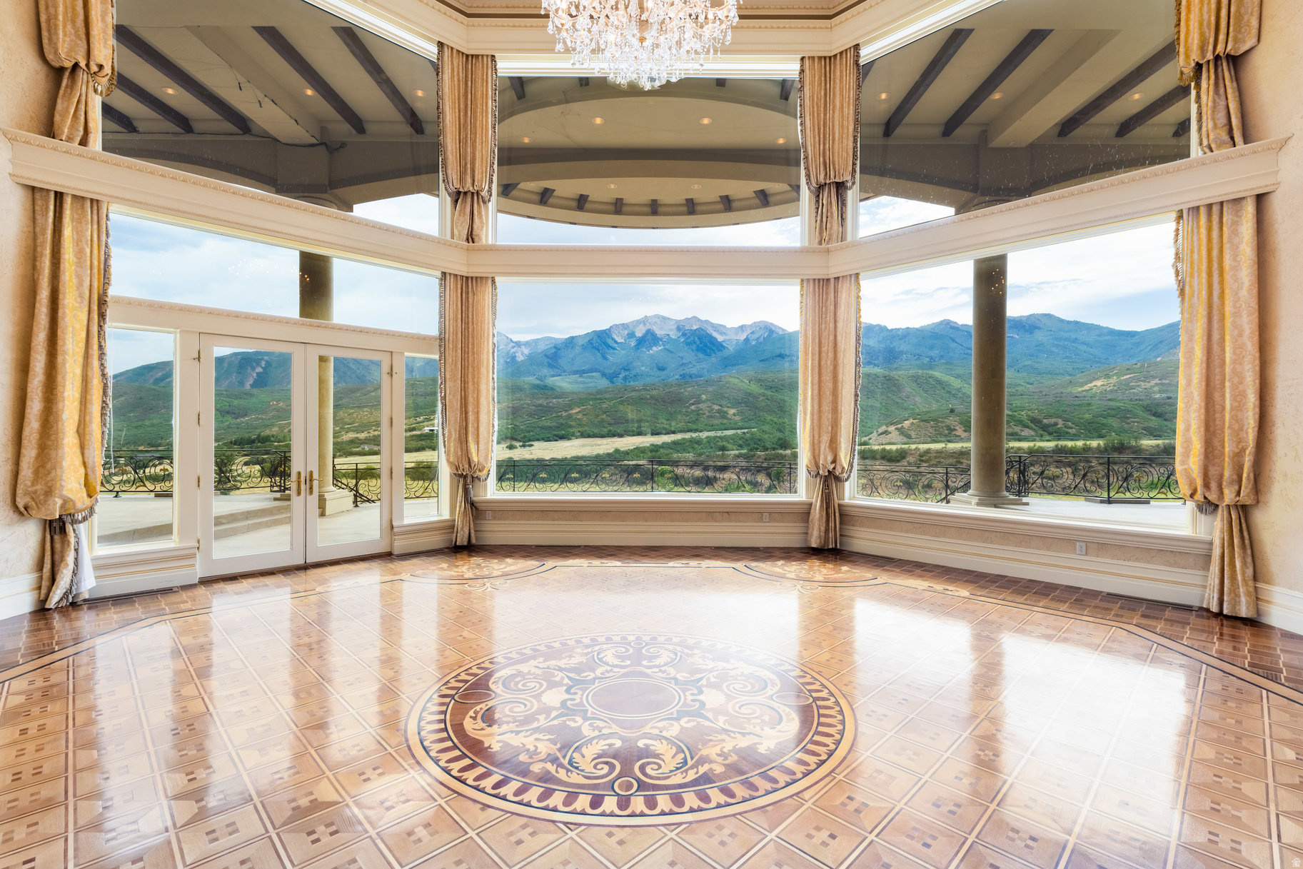 main property photo 14