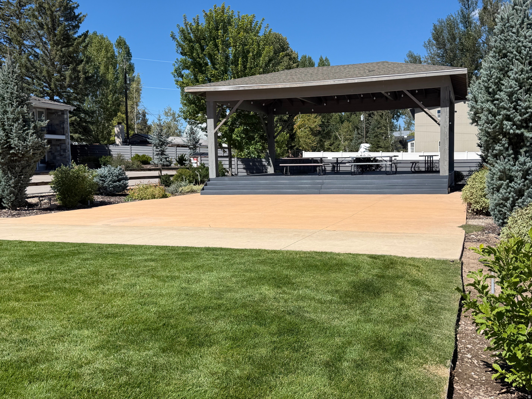 main property photo 60