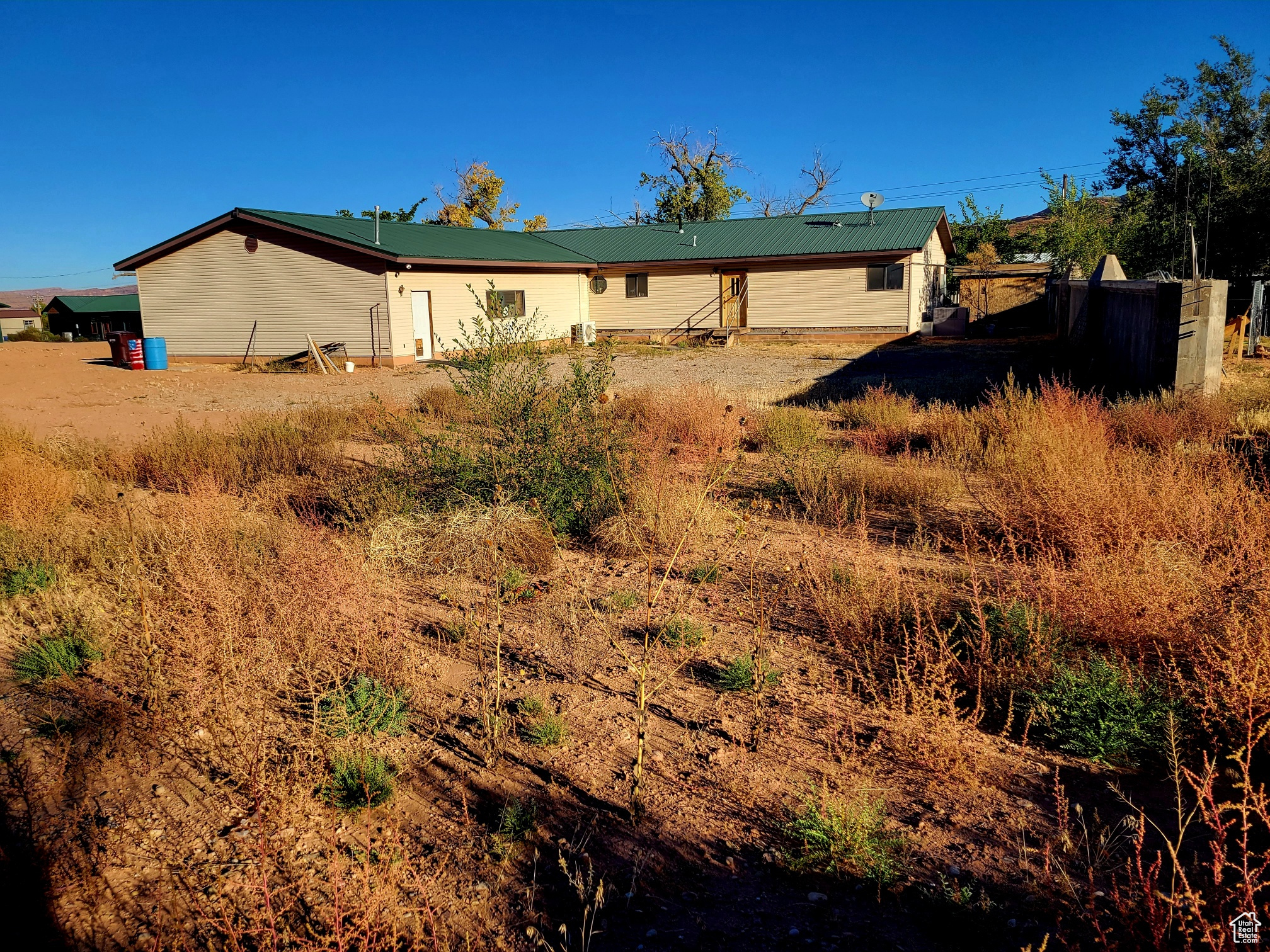 main property photo 15