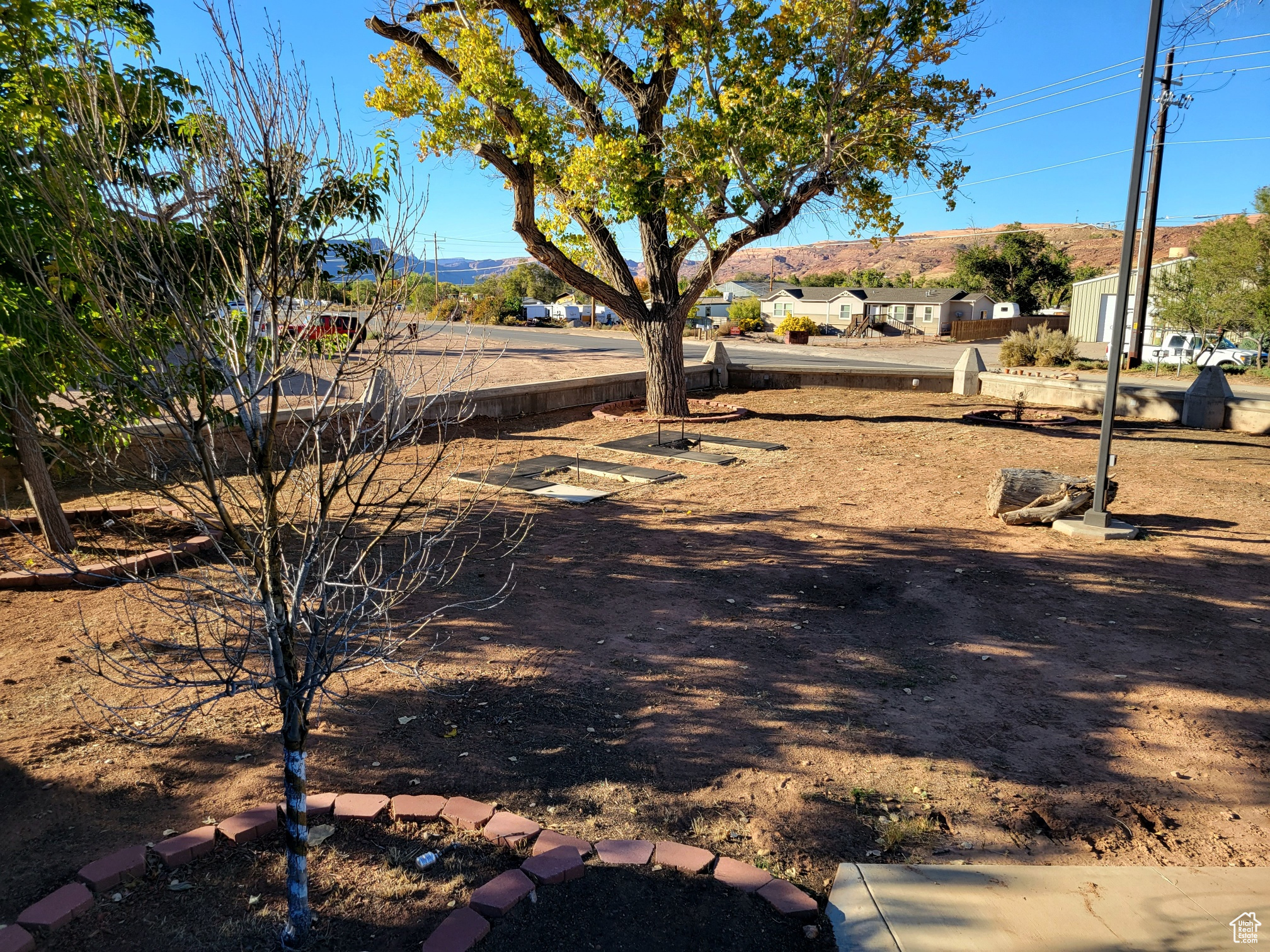 main property photo 17