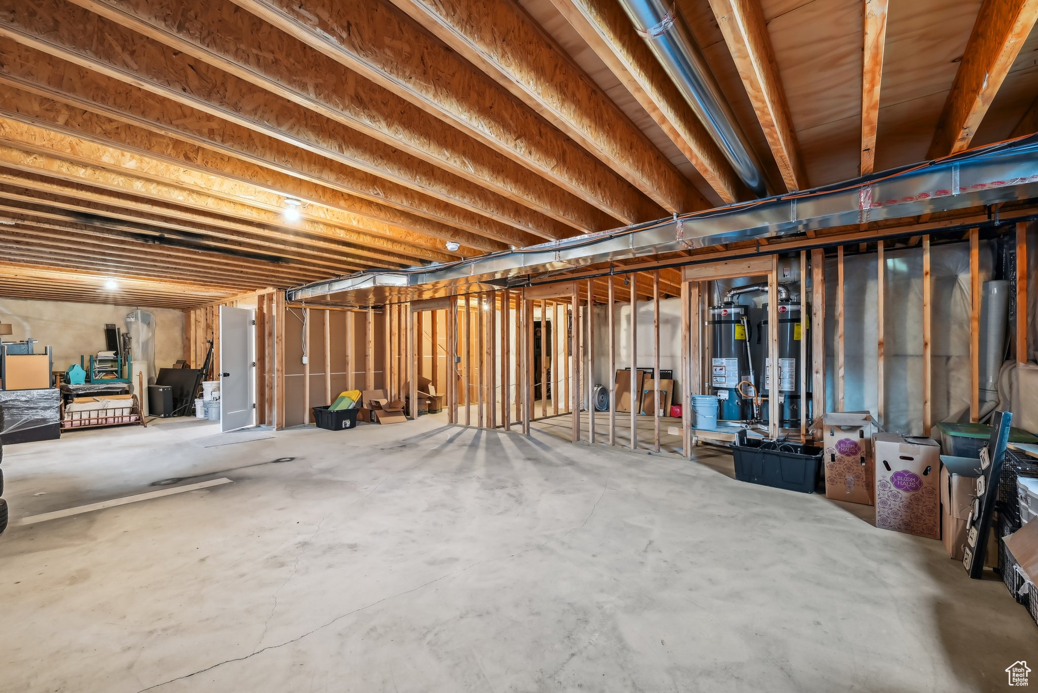 main property photo 50