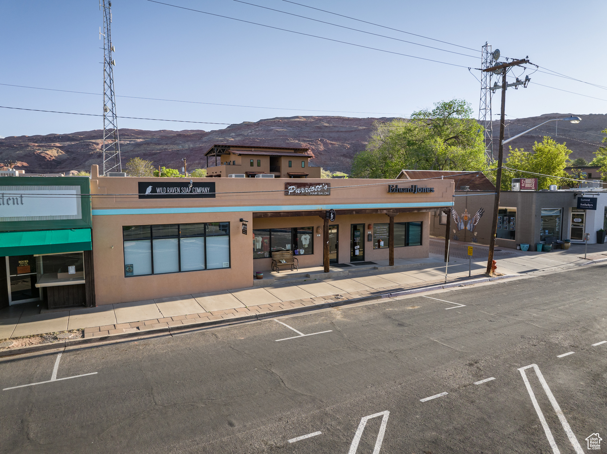 main property photo 1