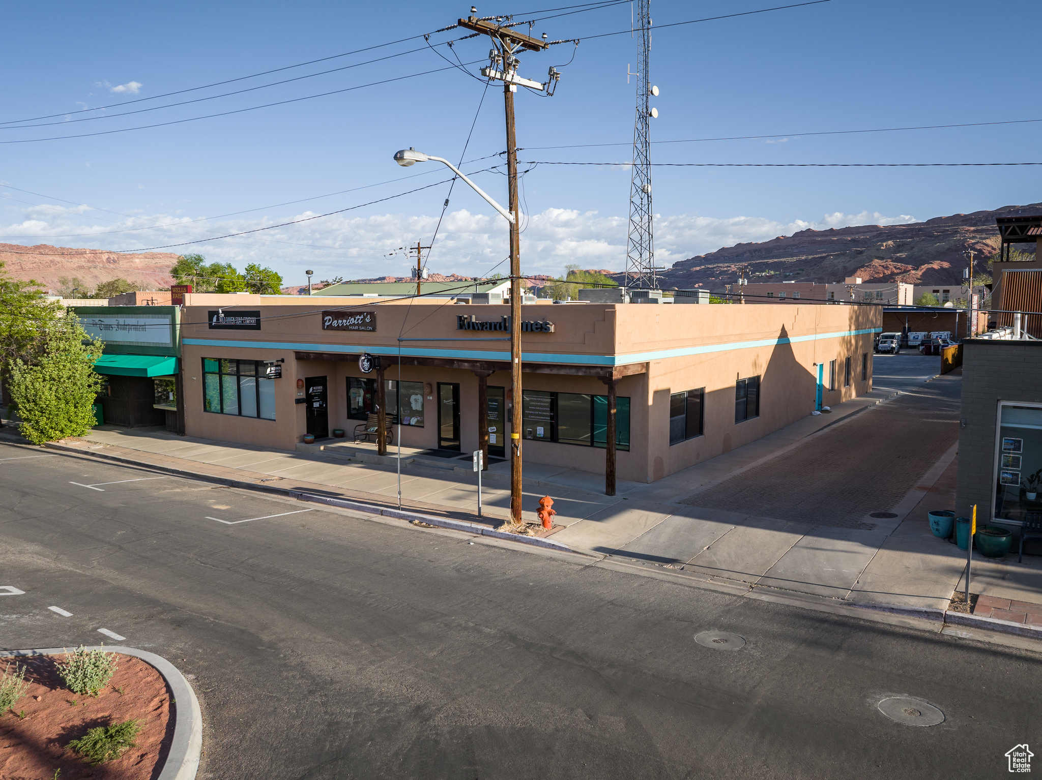 main property photo 4