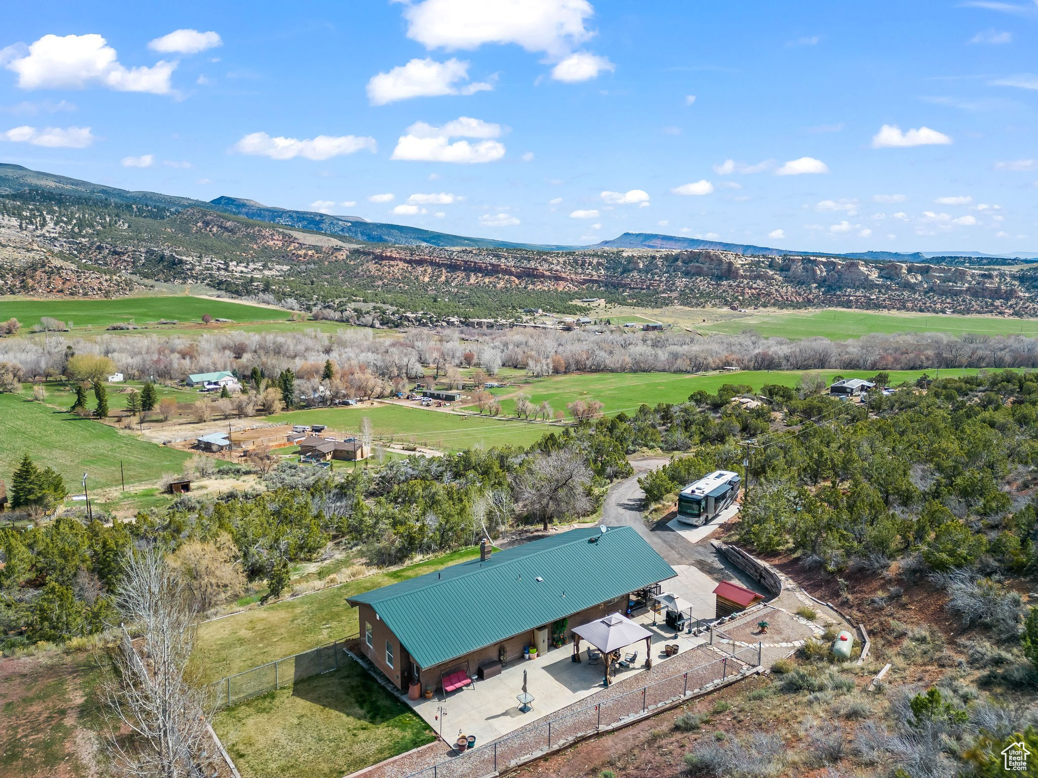 main property photo 46