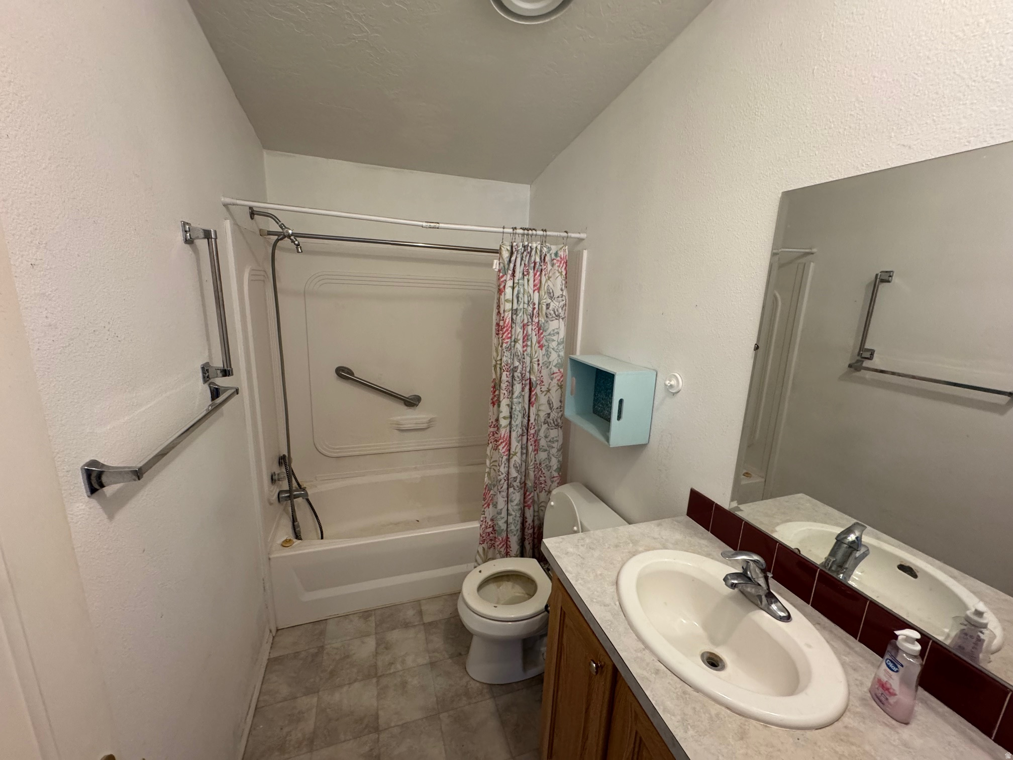 main property photo 17