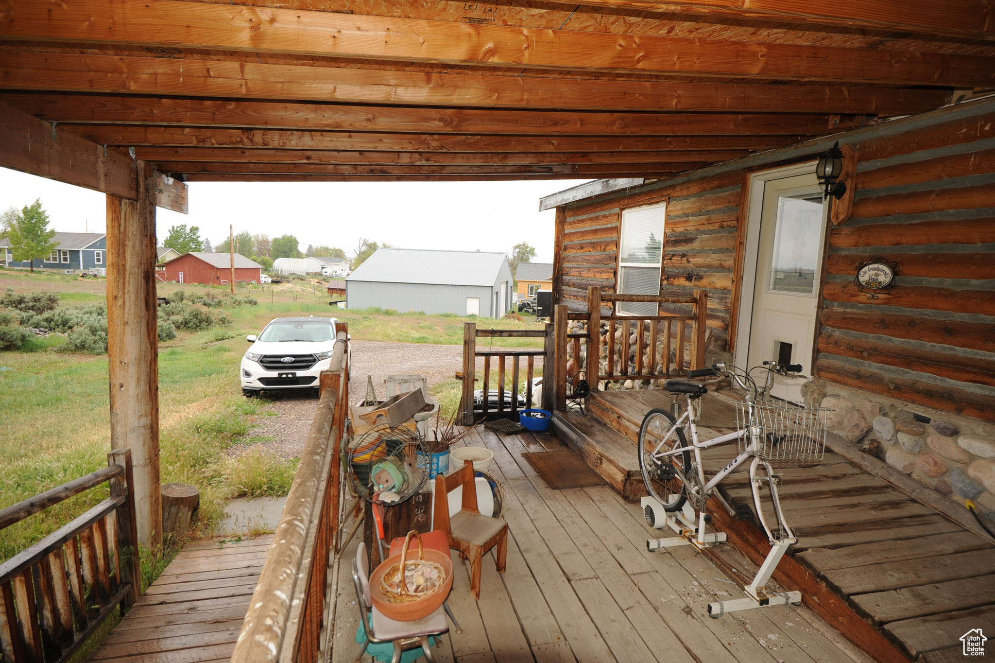 main property photo 30