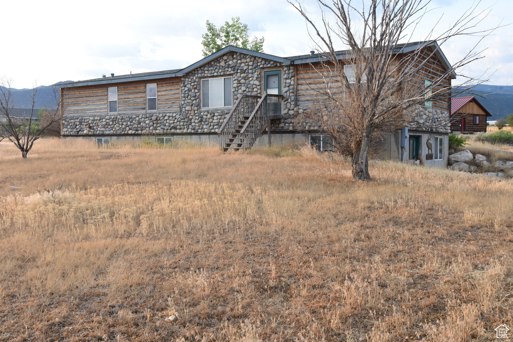 main property photo 39