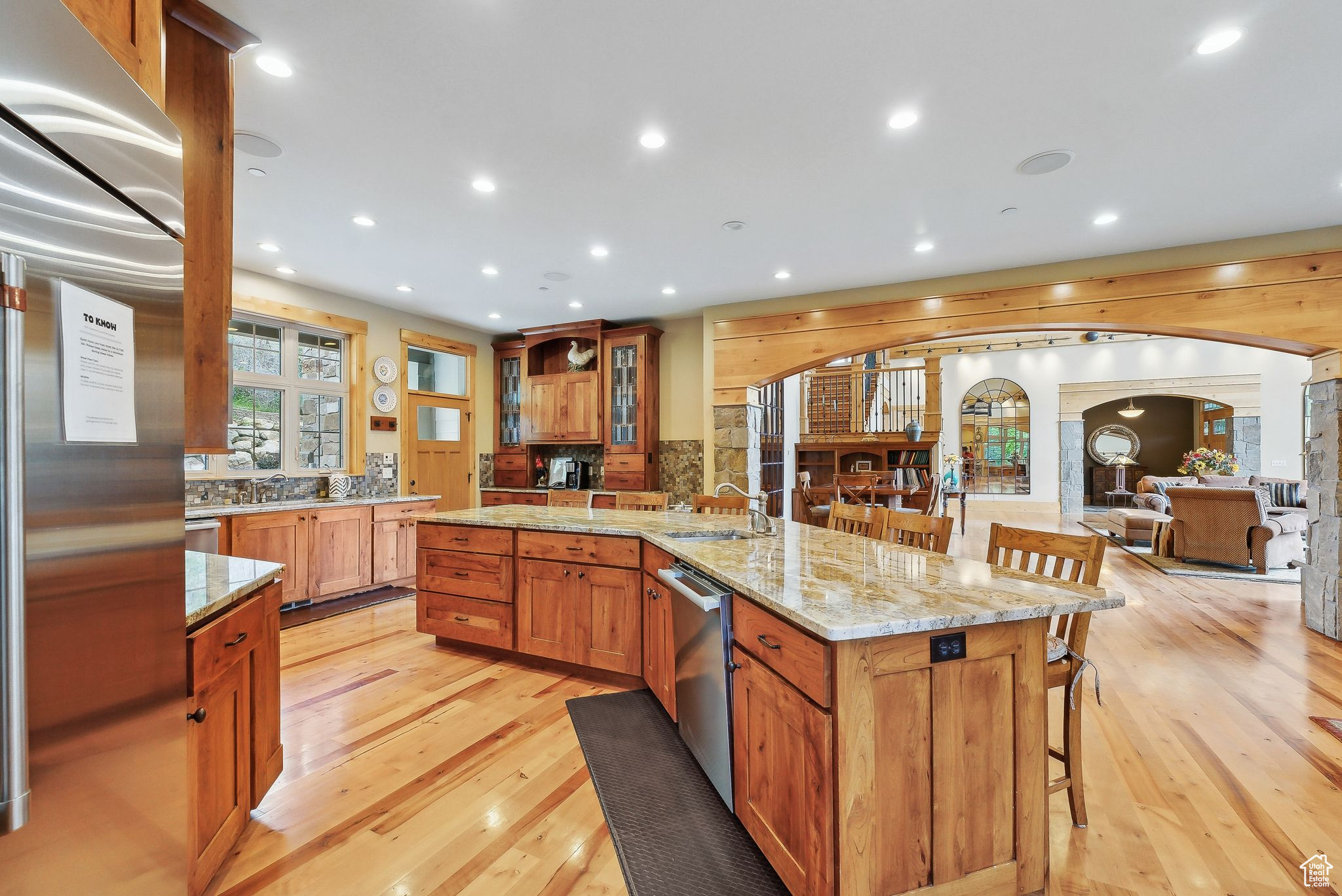 main property photo 19