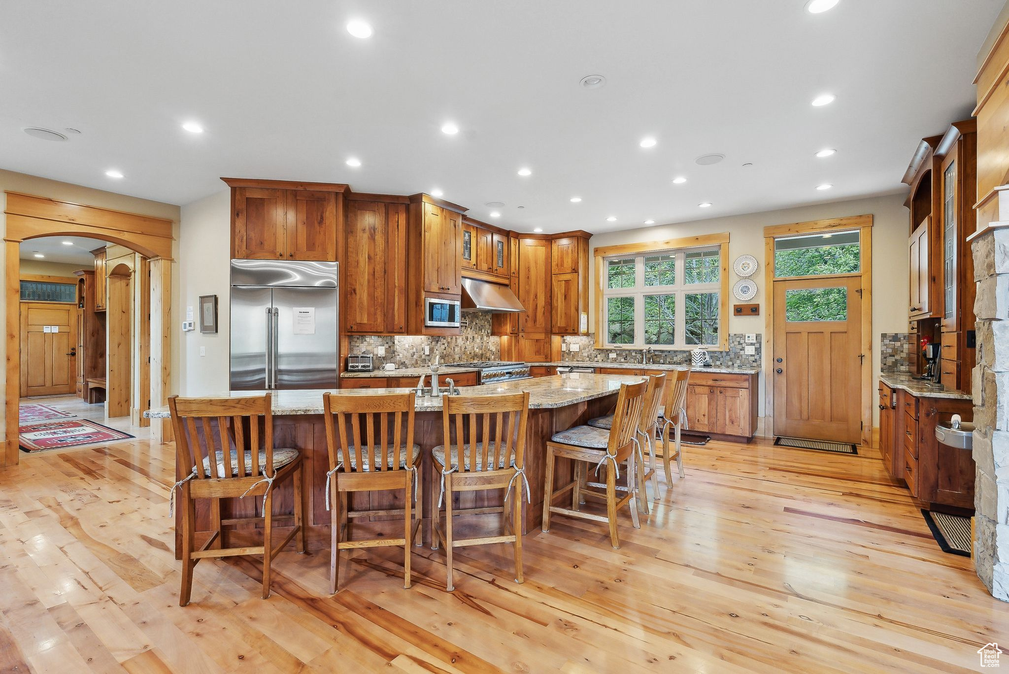 main property photo 20