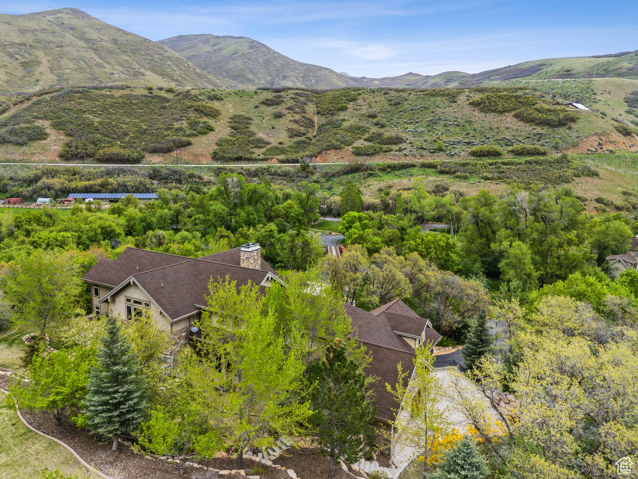 main property photo 7