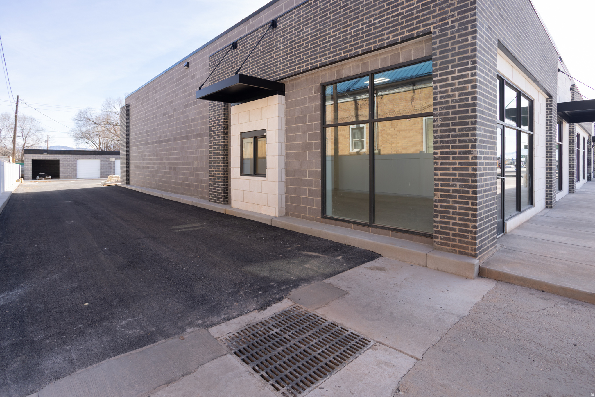 main property photo 42