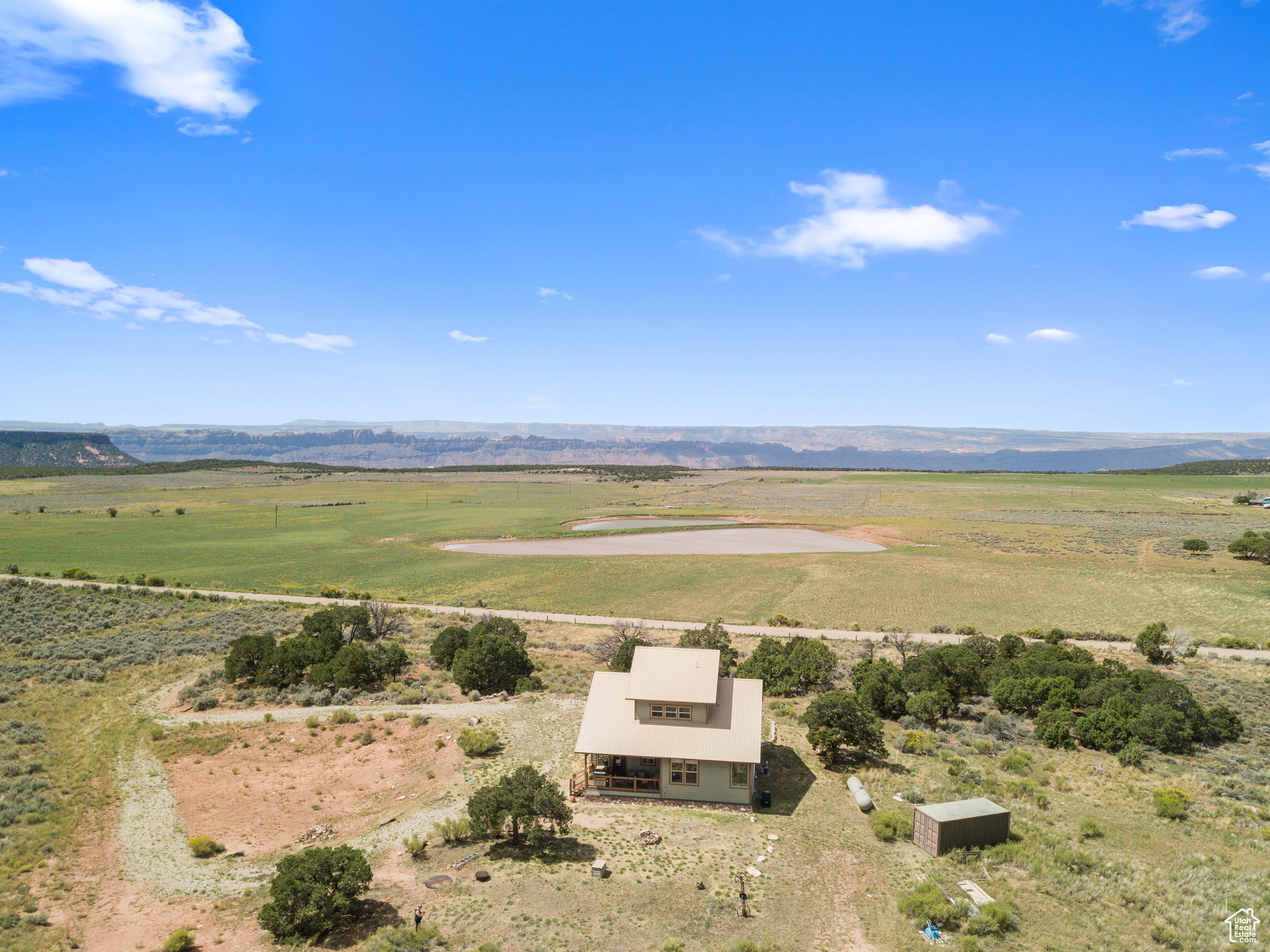 main property photo 41