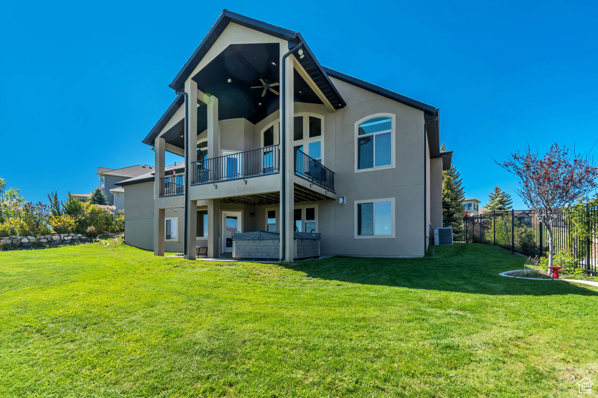 main property photo 38