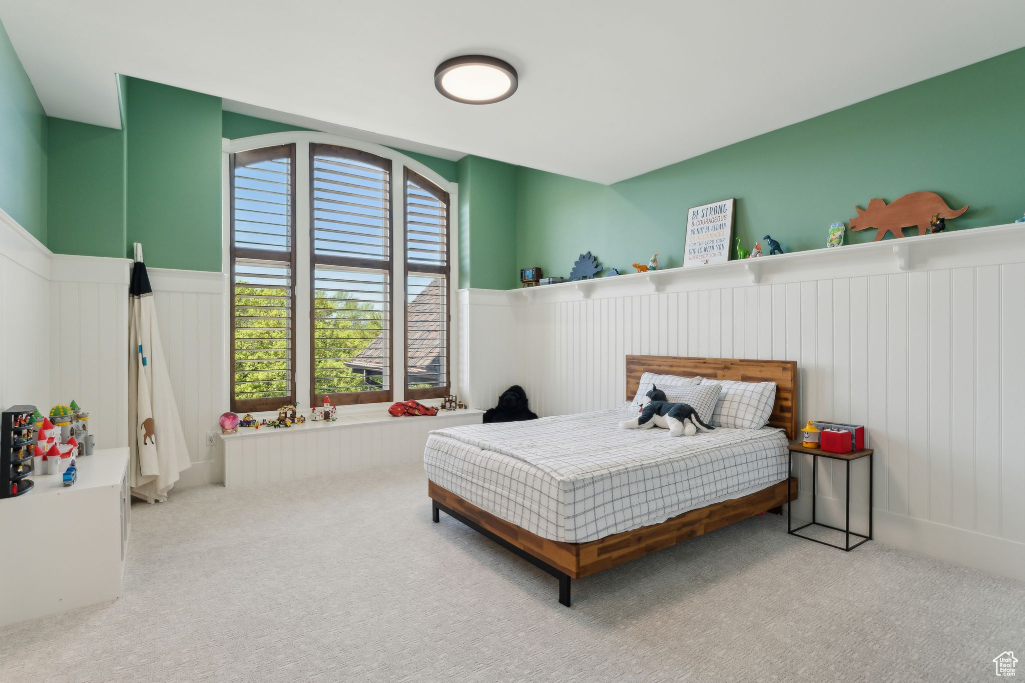 main property photo 51