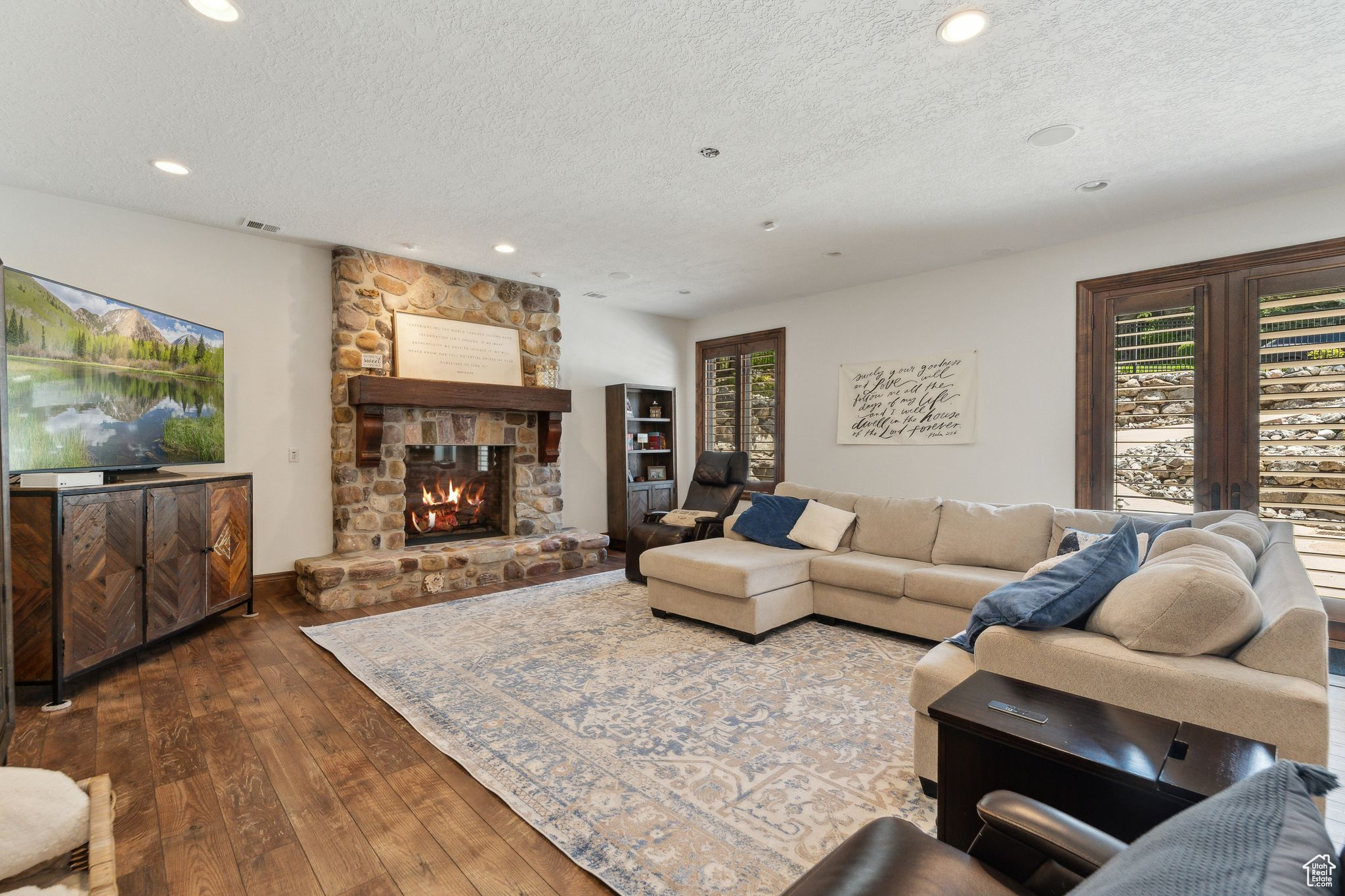 main property photo 75