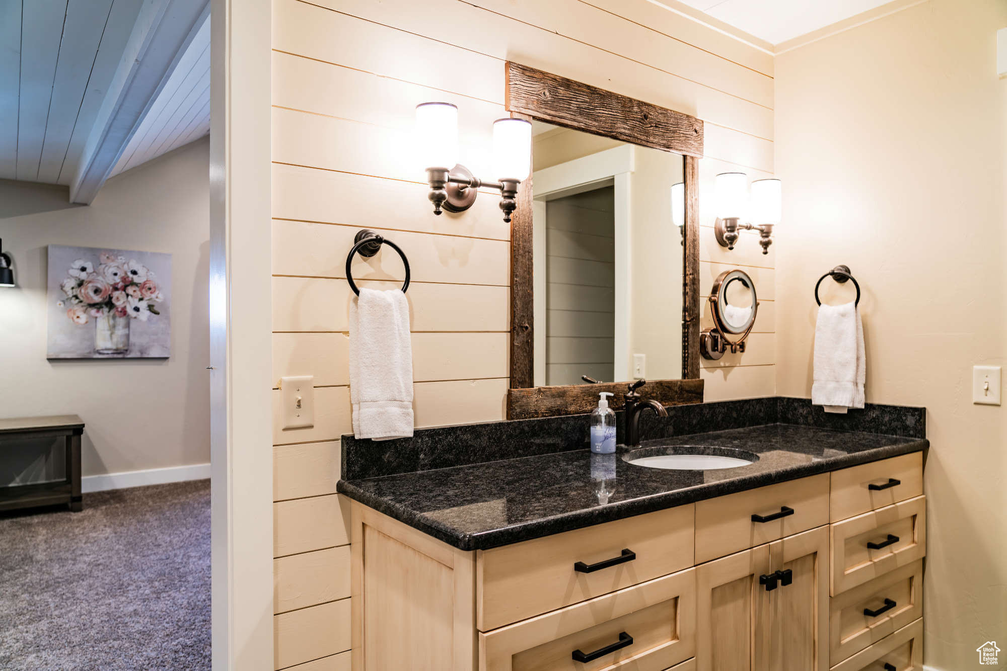 main property photo 70
