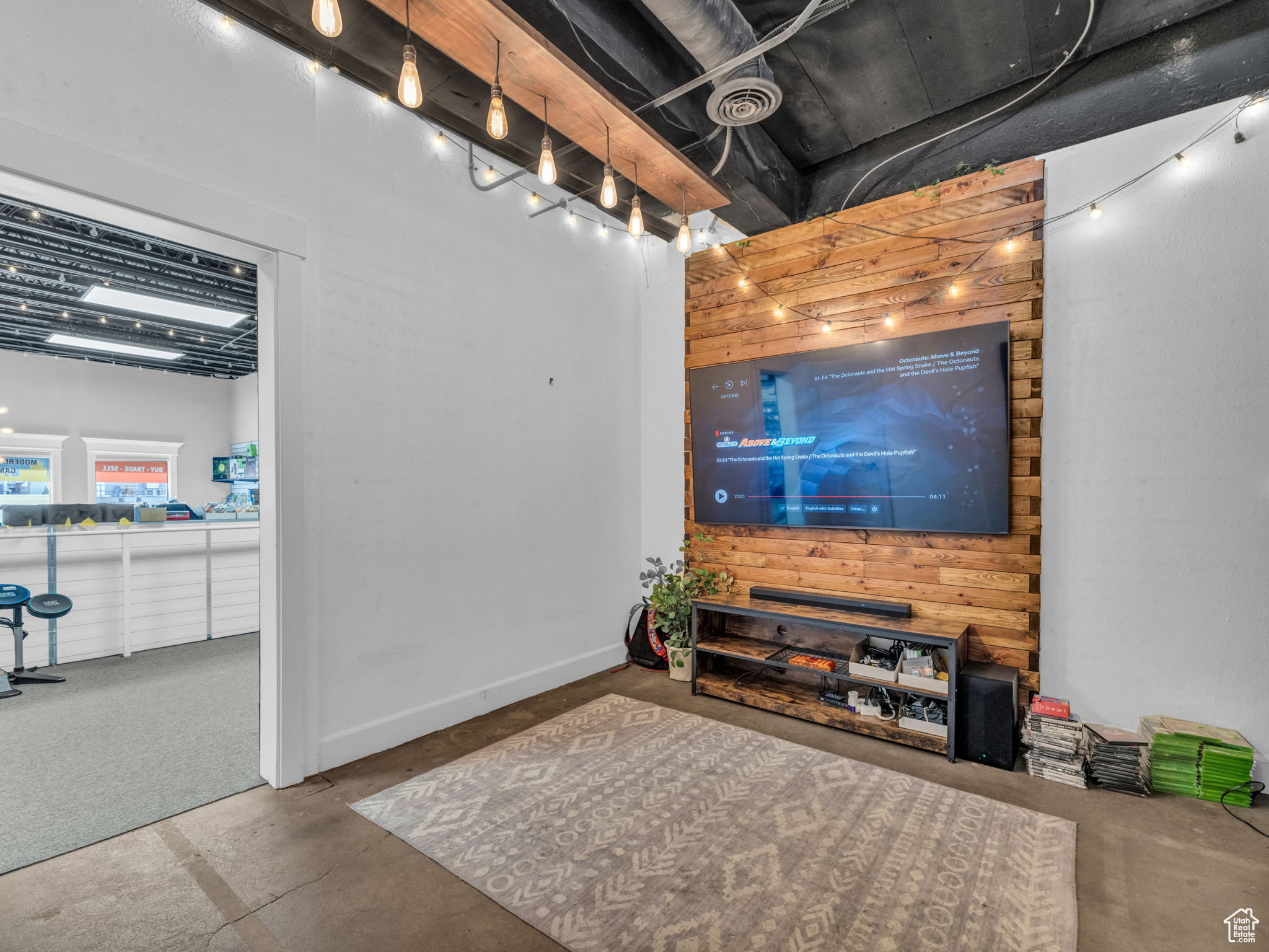 main property photo 82