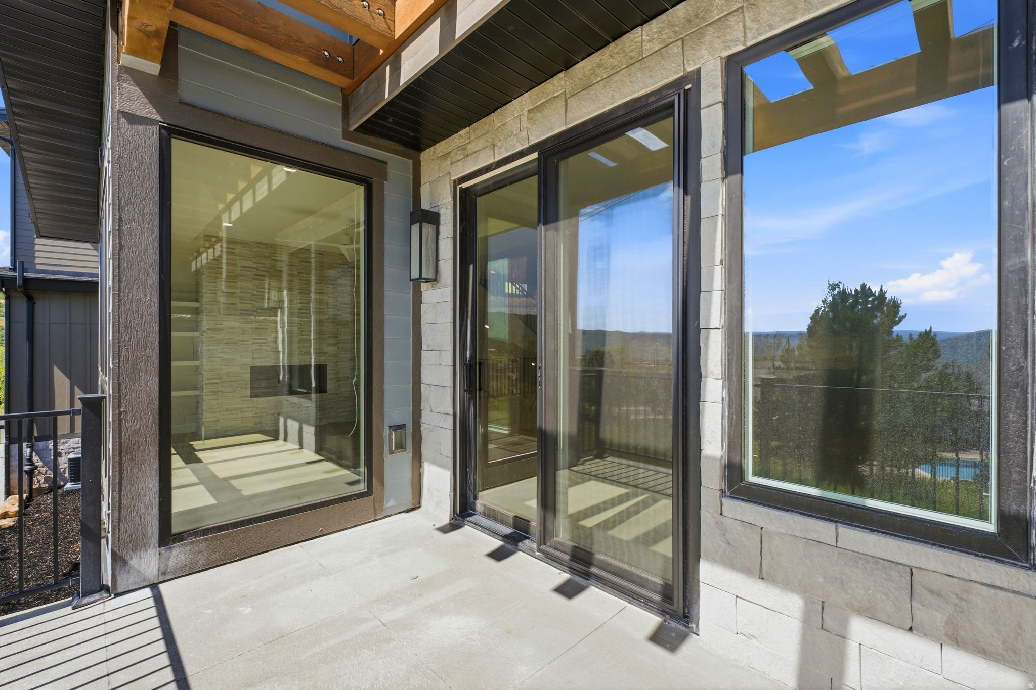 main property photo 61