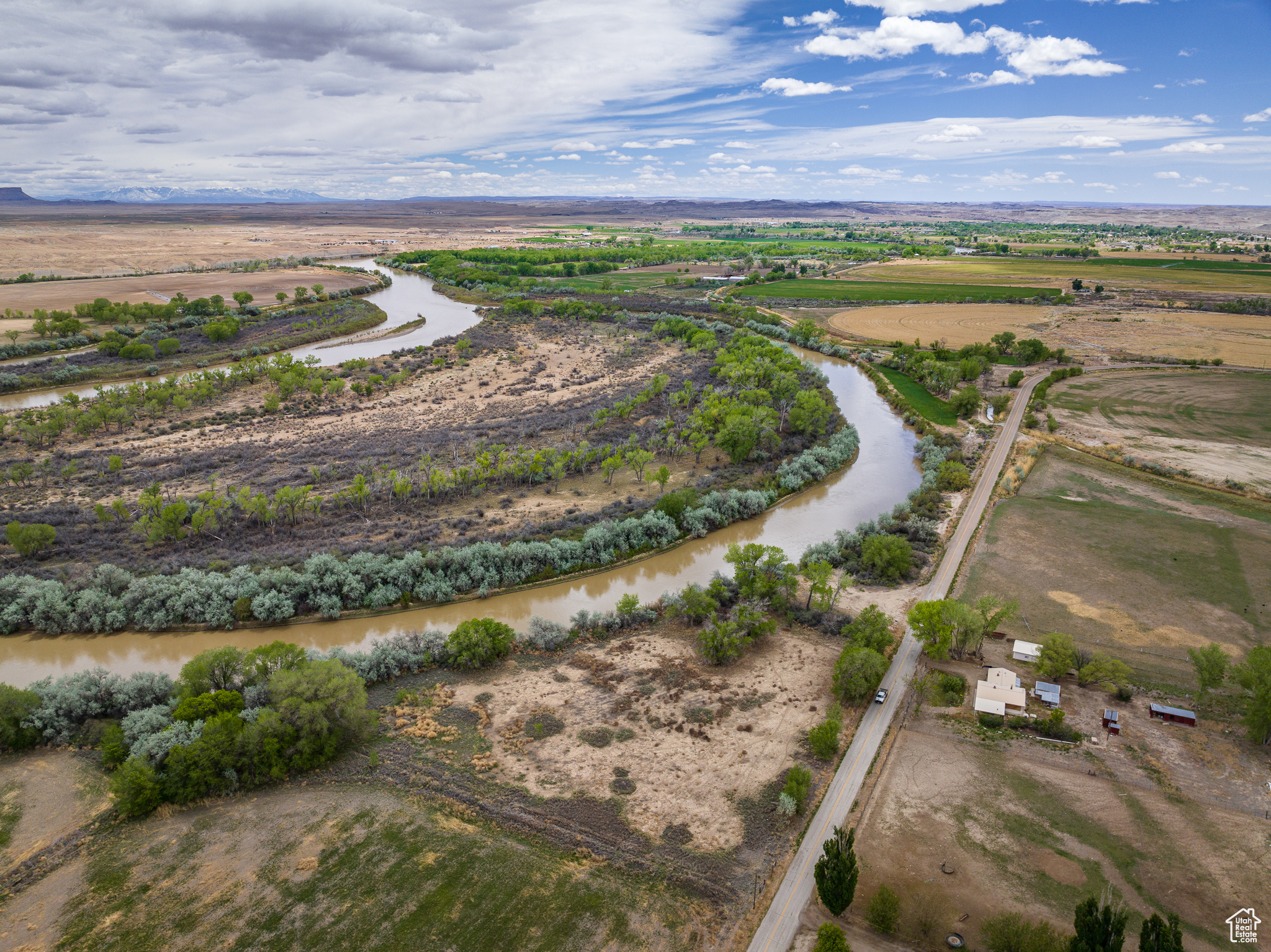 main property photo 13