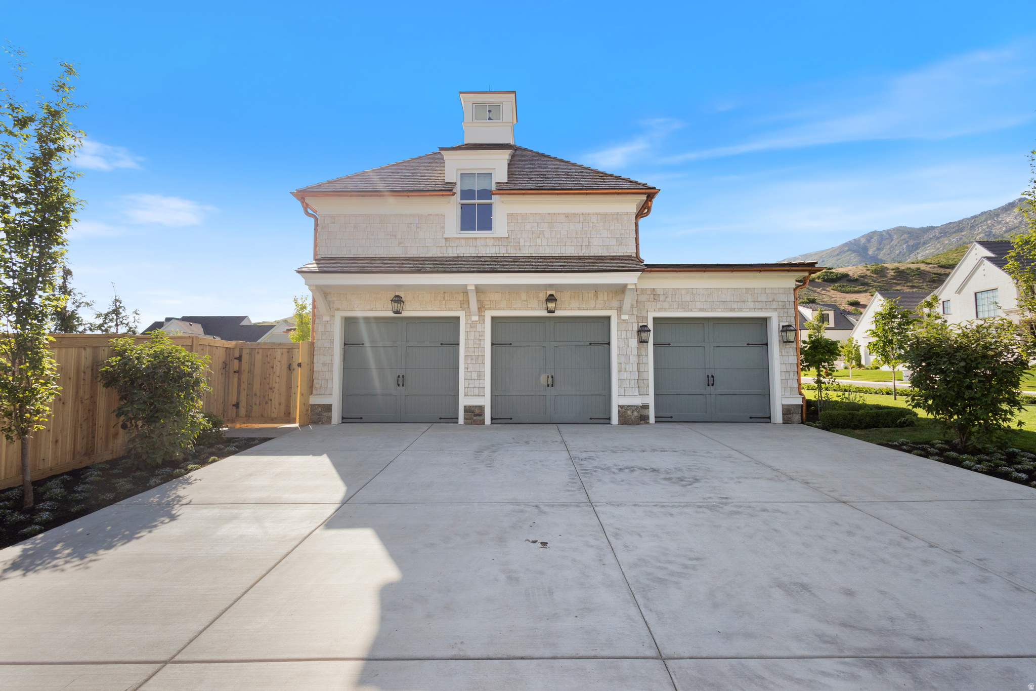 main property photo 60