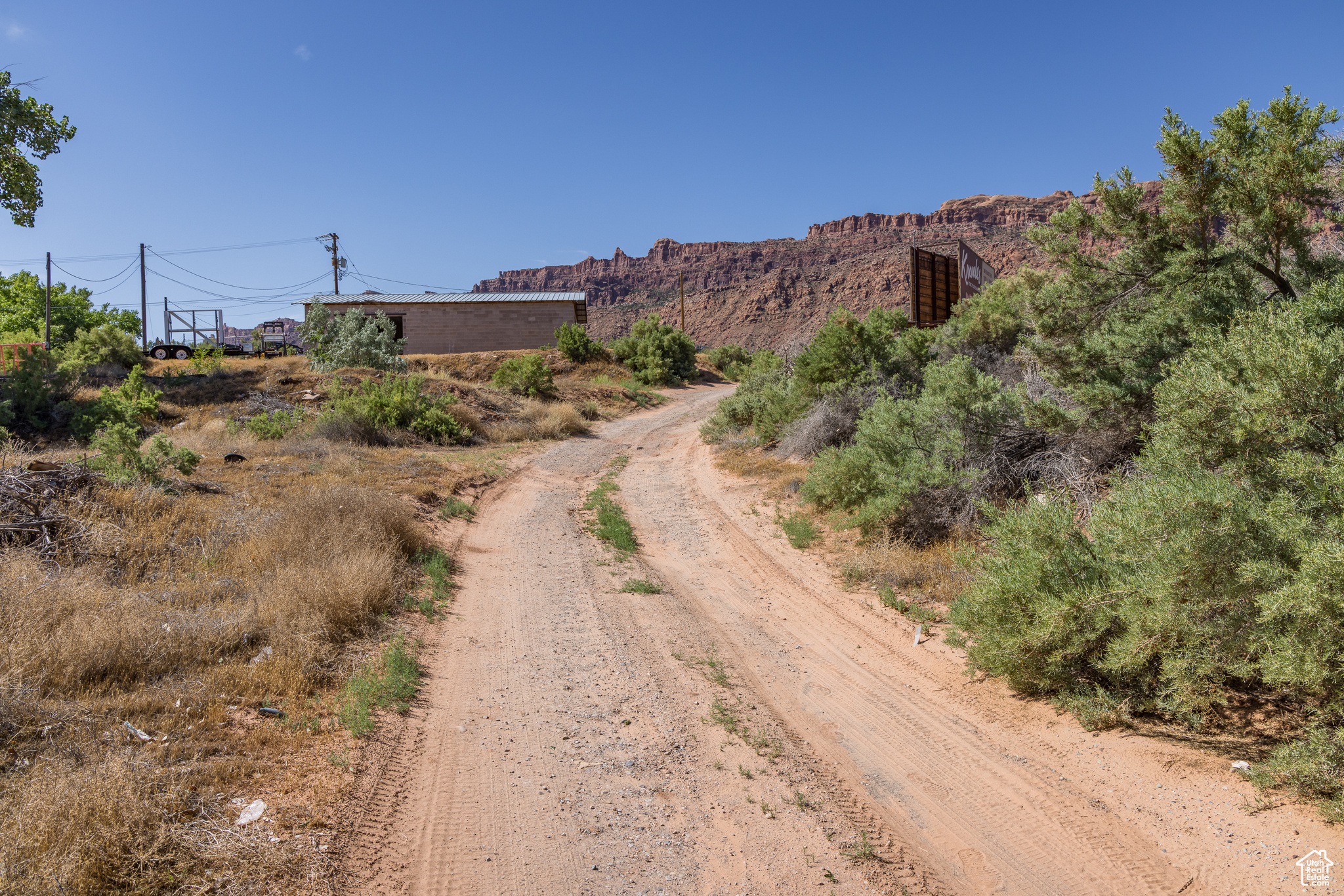 main property photo 21