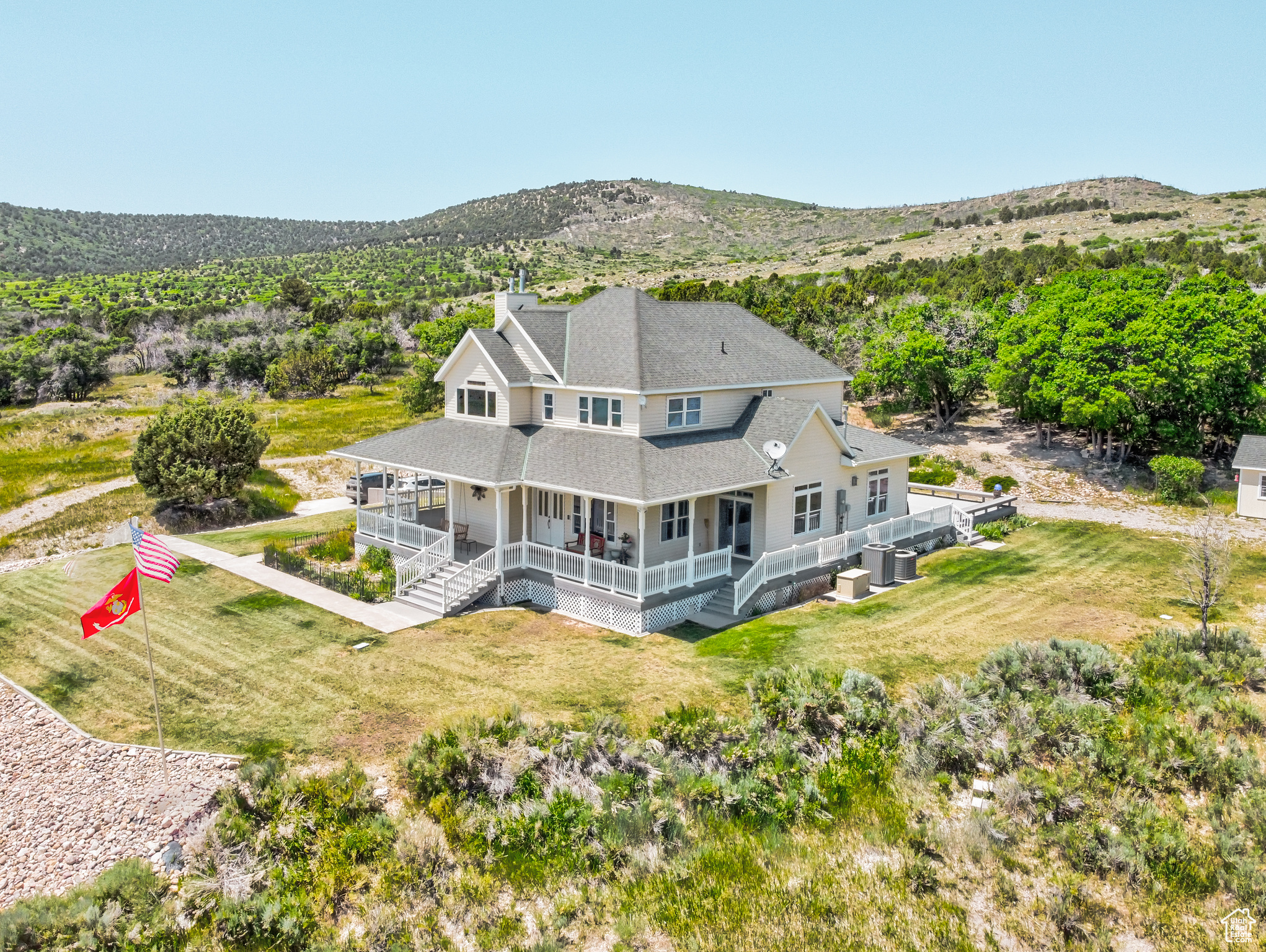 main property photo 2