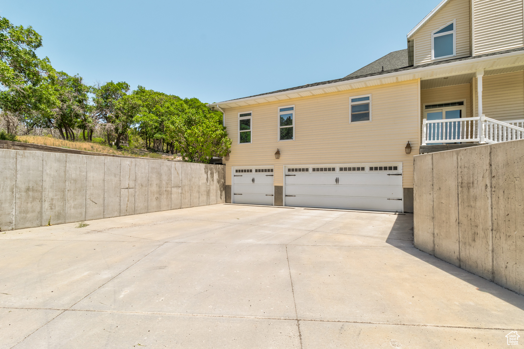 main property photo 59
