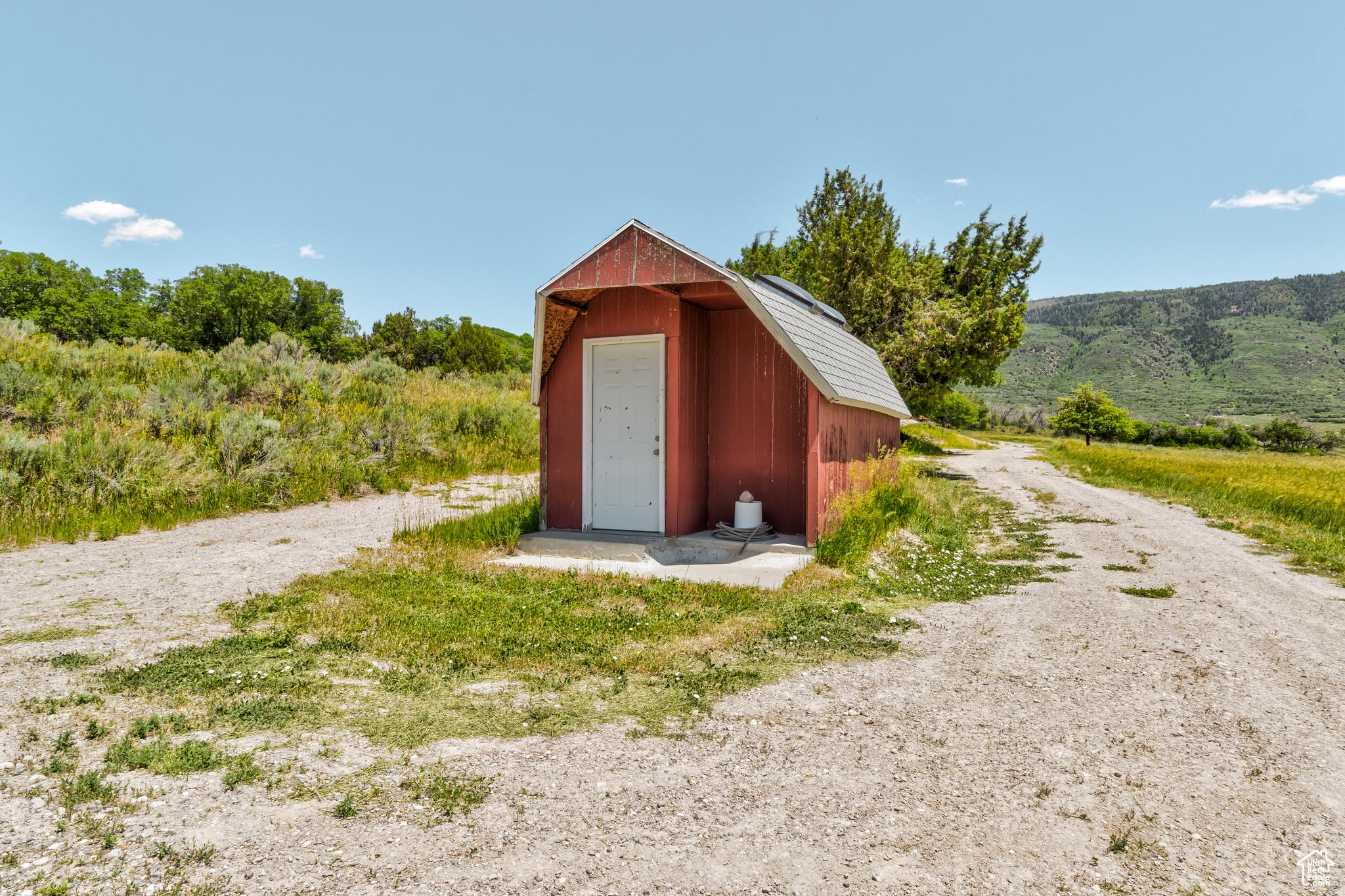 main property photo 66