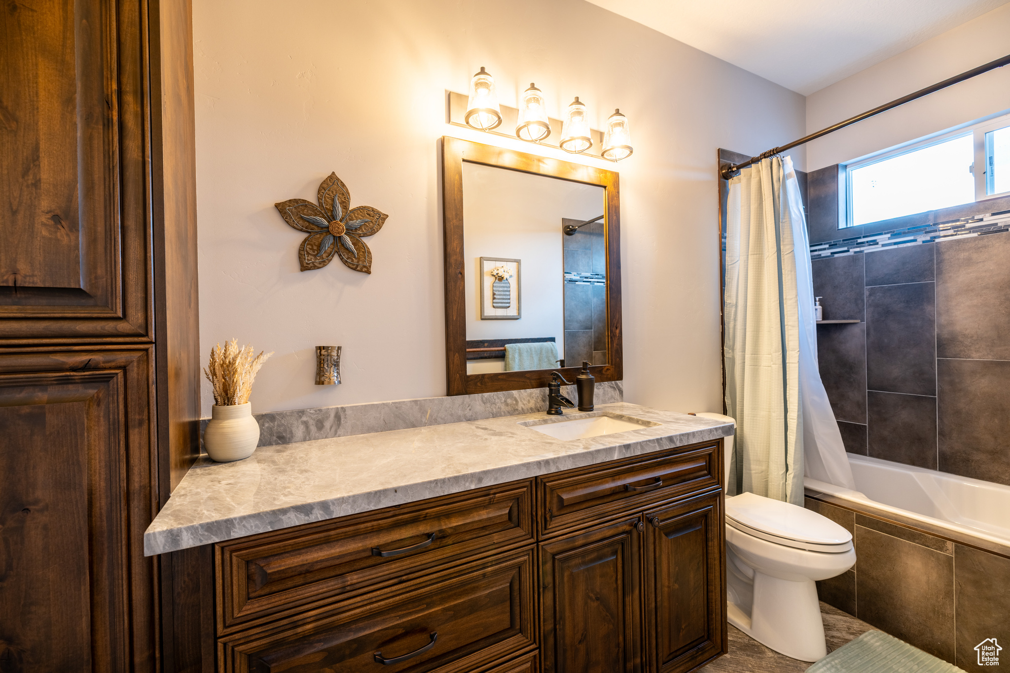 main property photo 63