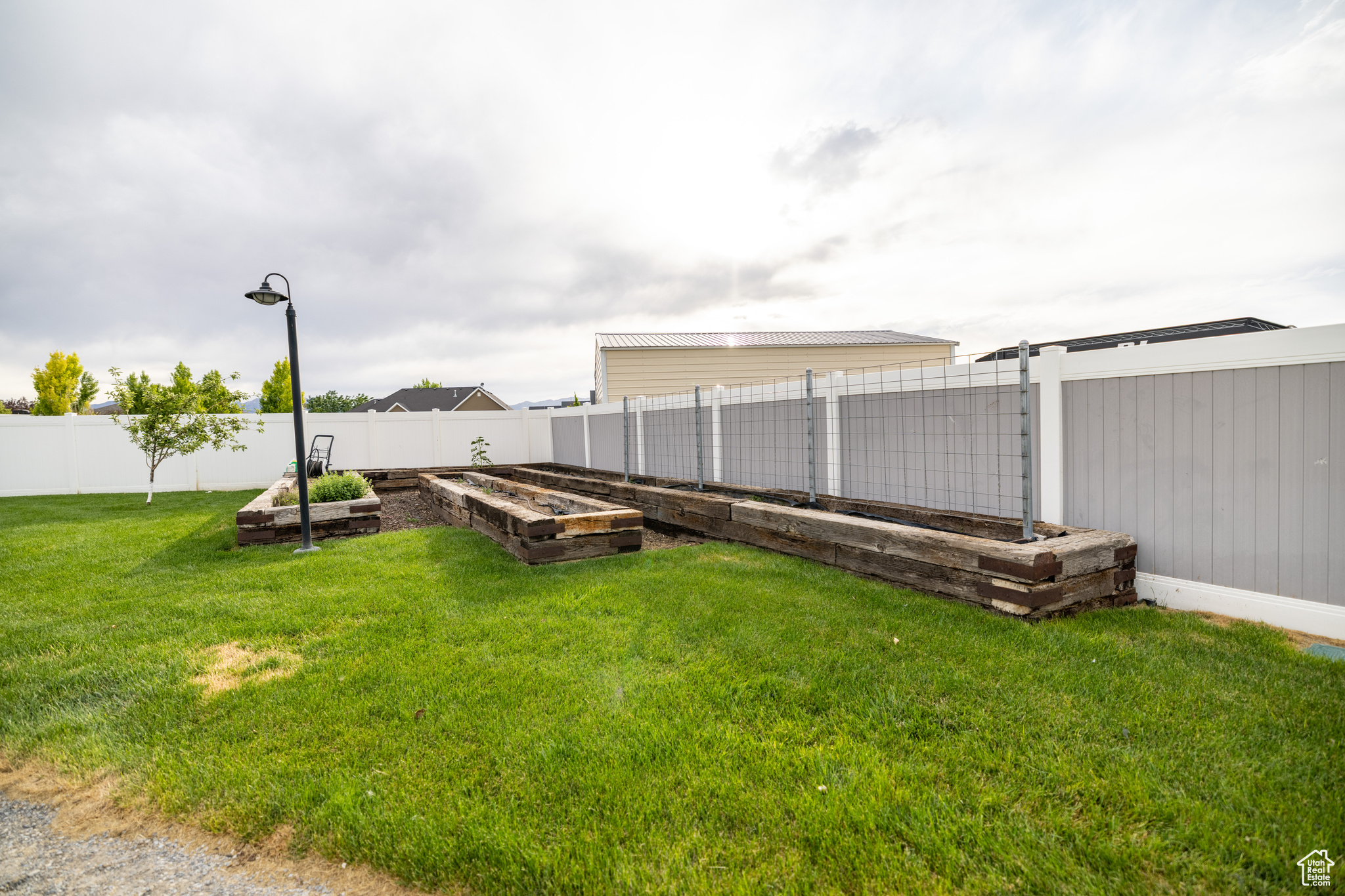 main property photo 73