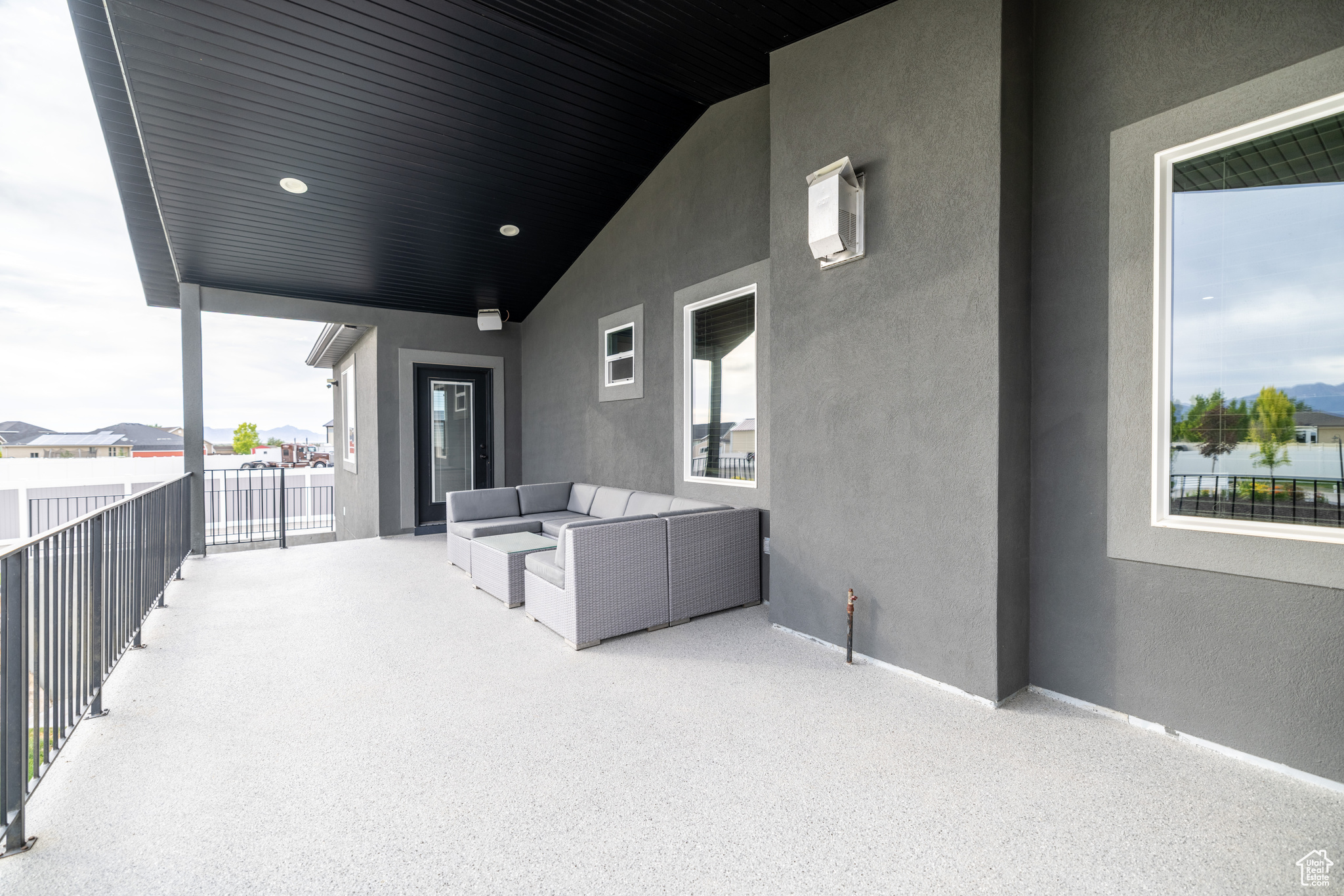 main property photo 83