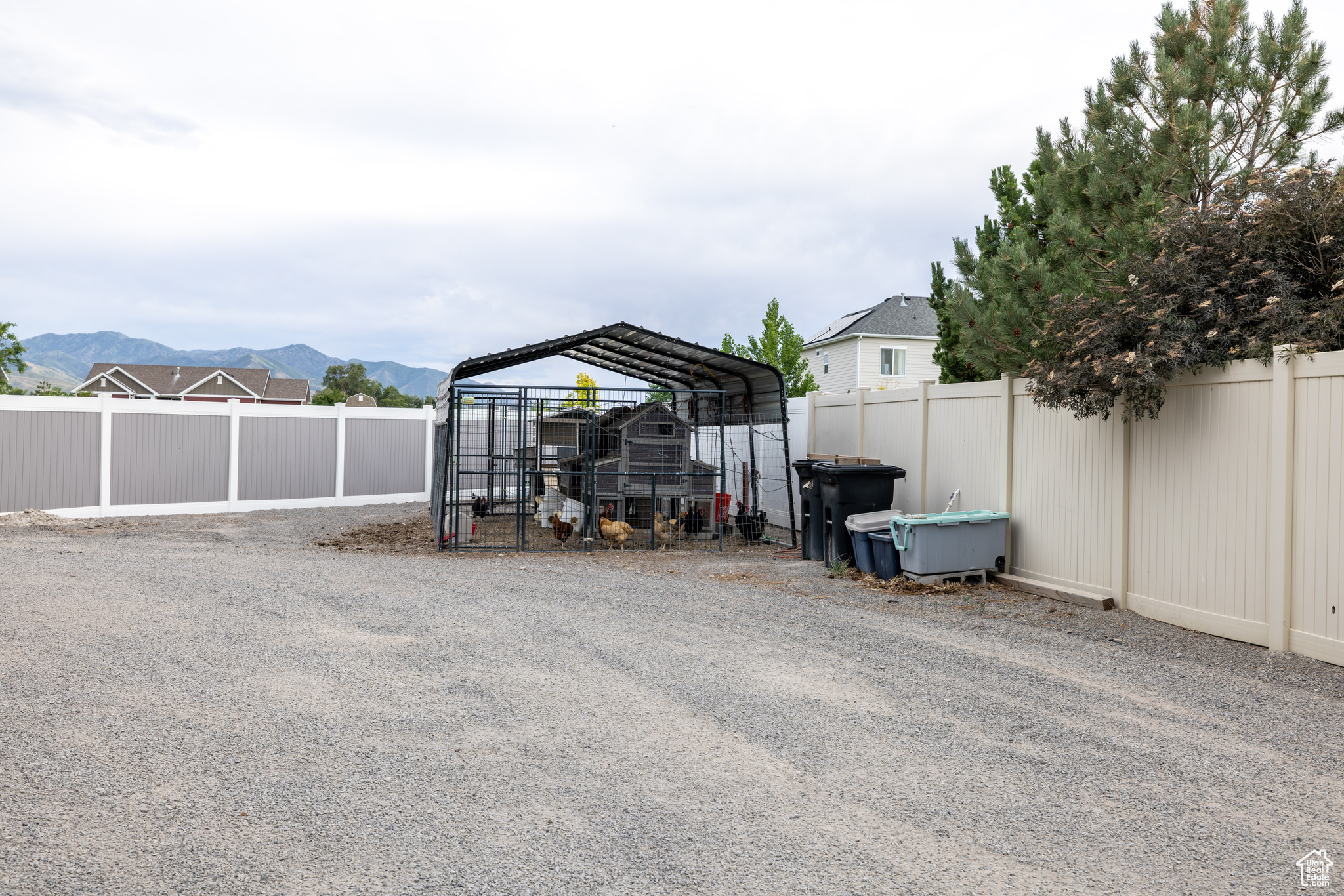 main property photo 90