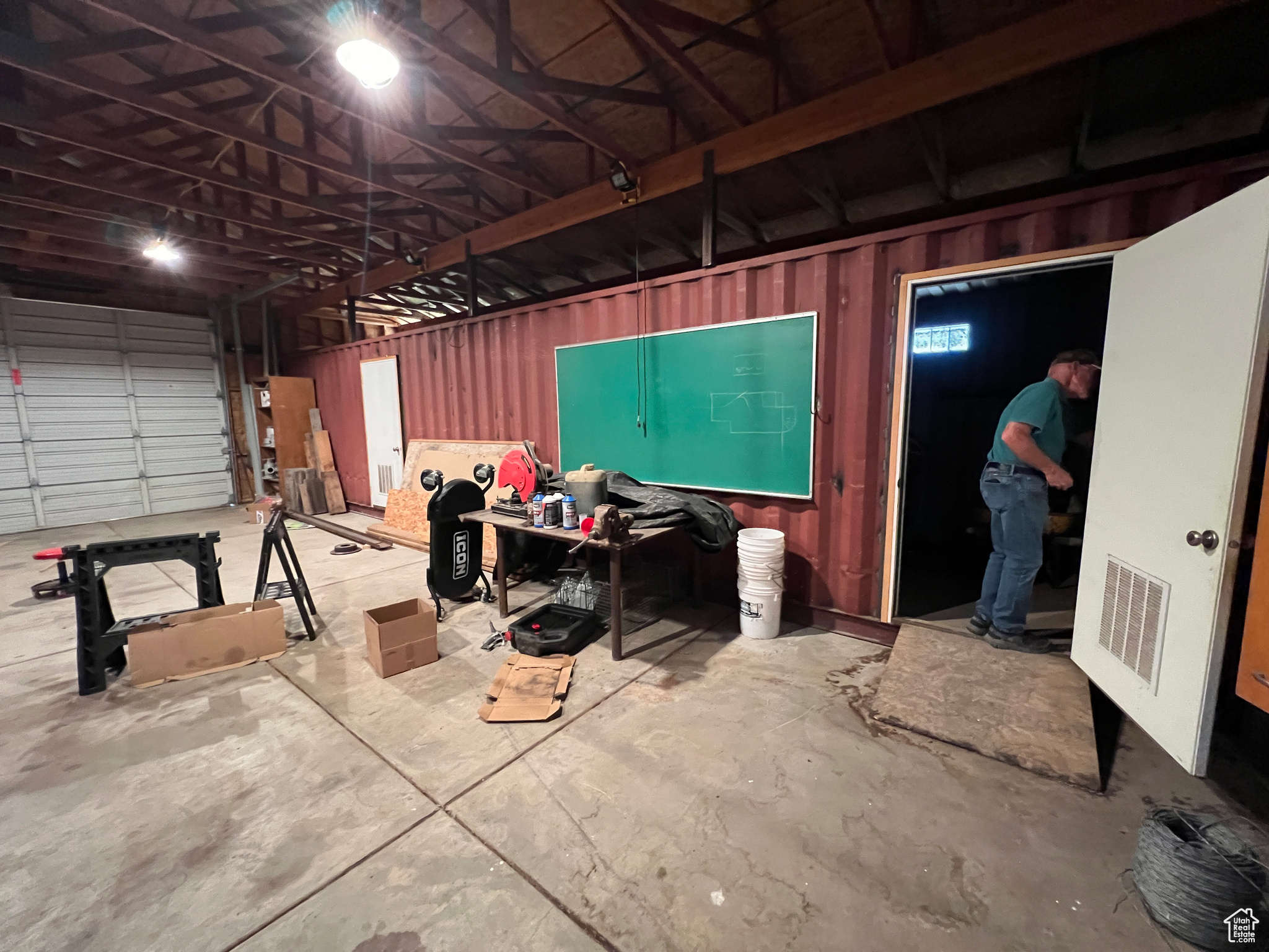 main property photo 6