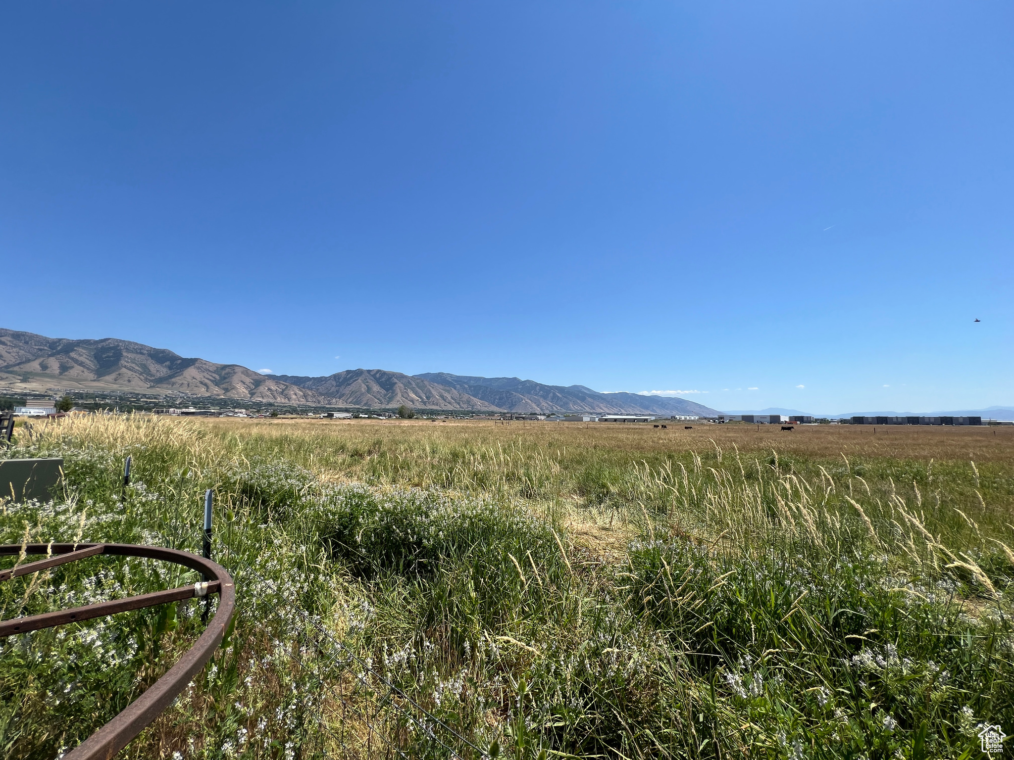 main property photo 9