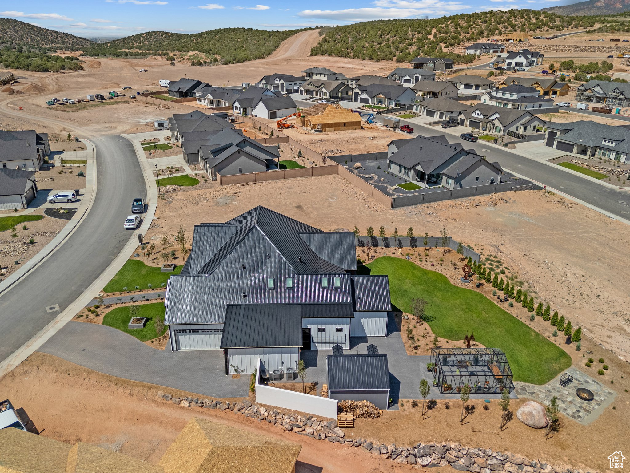 main property photo 74