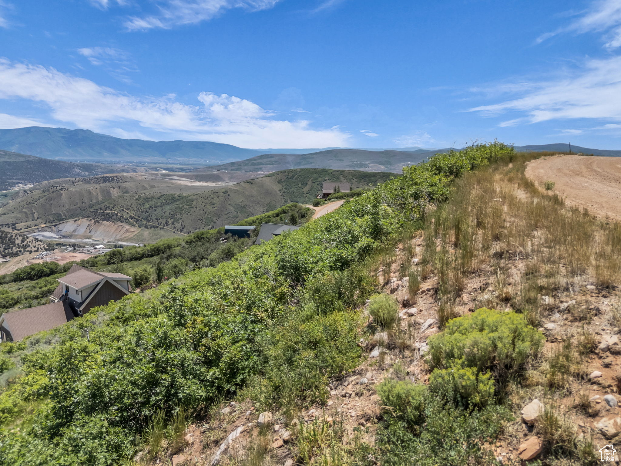 main property photo 19