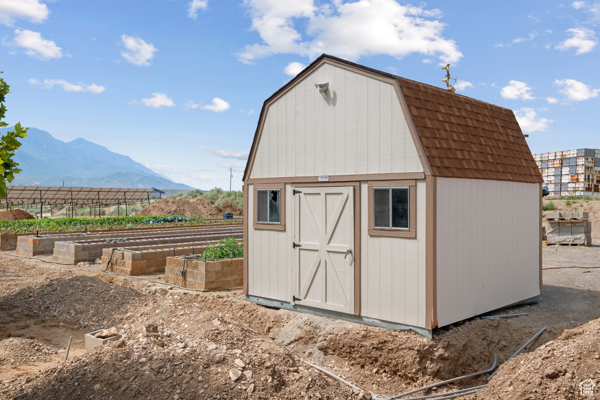 main property photo 61
